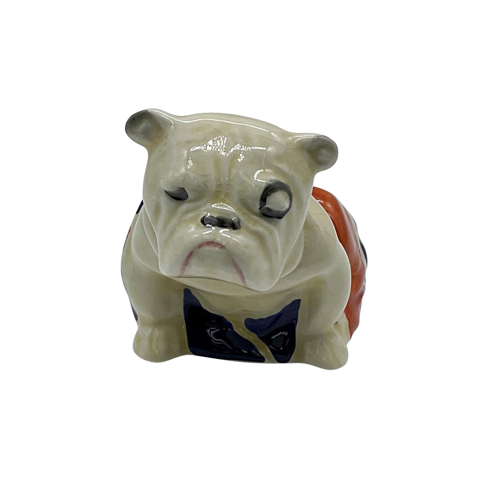 Royal Doulton Small Figurine, Bulldog Draped in Union Jack D5913 (1 of 5)