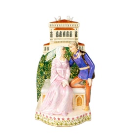 Romeo and Juliet HN3113 - Royal Doulton Figurine