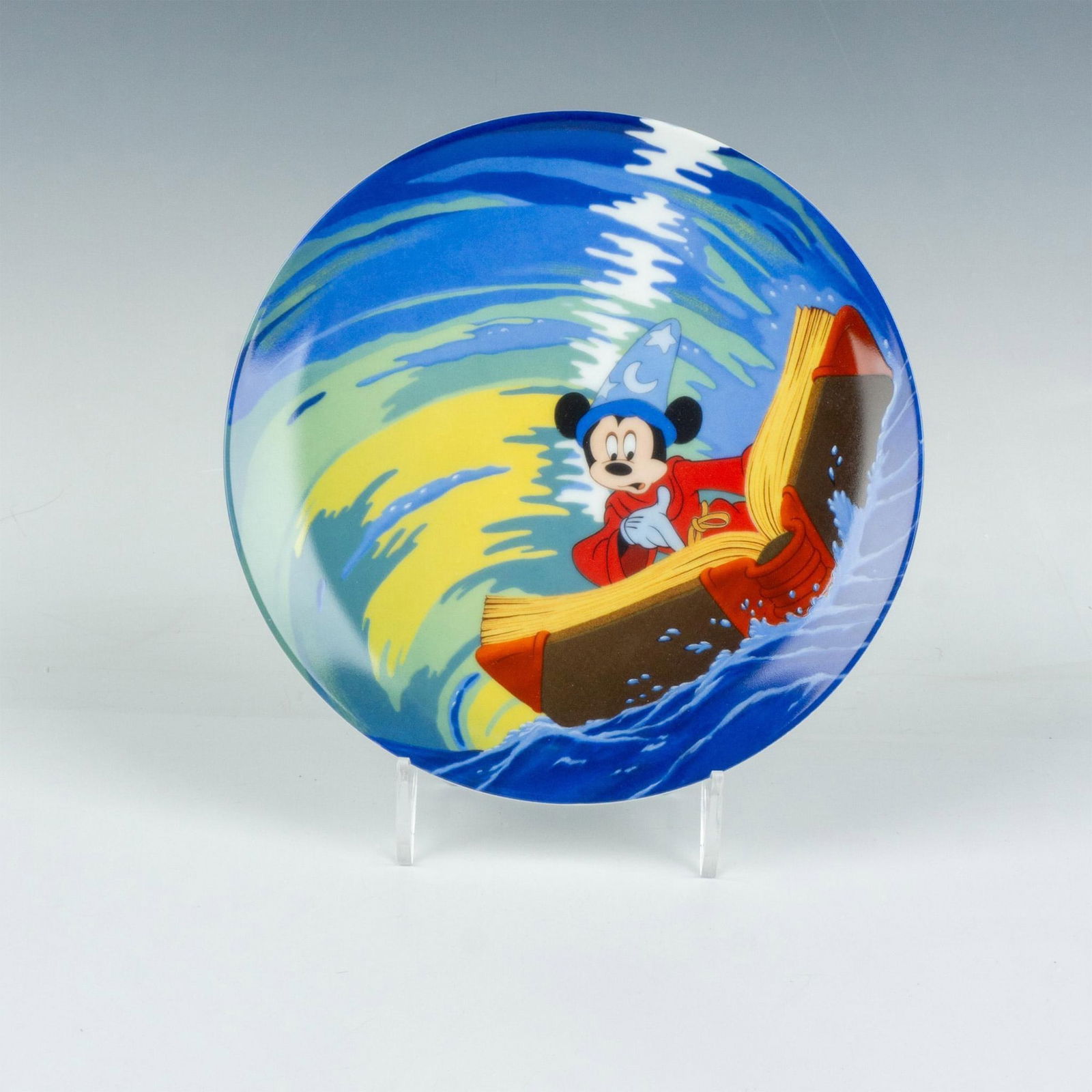 Knowles Disney Plate, Mickey's Magical Whirlpool (1 of 4)