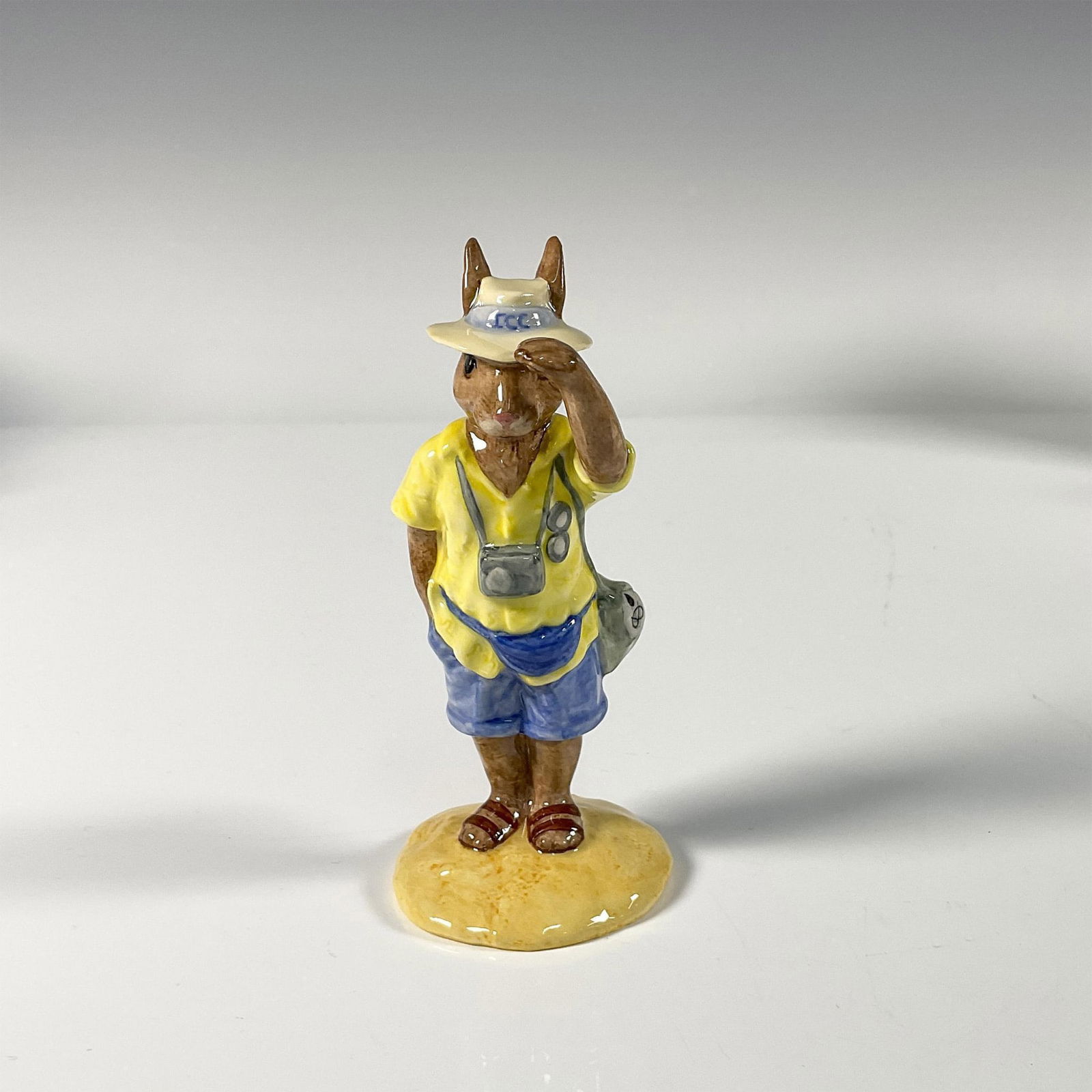Tourist DB190 - Royal Doulton Bunnykins (1 of 4)