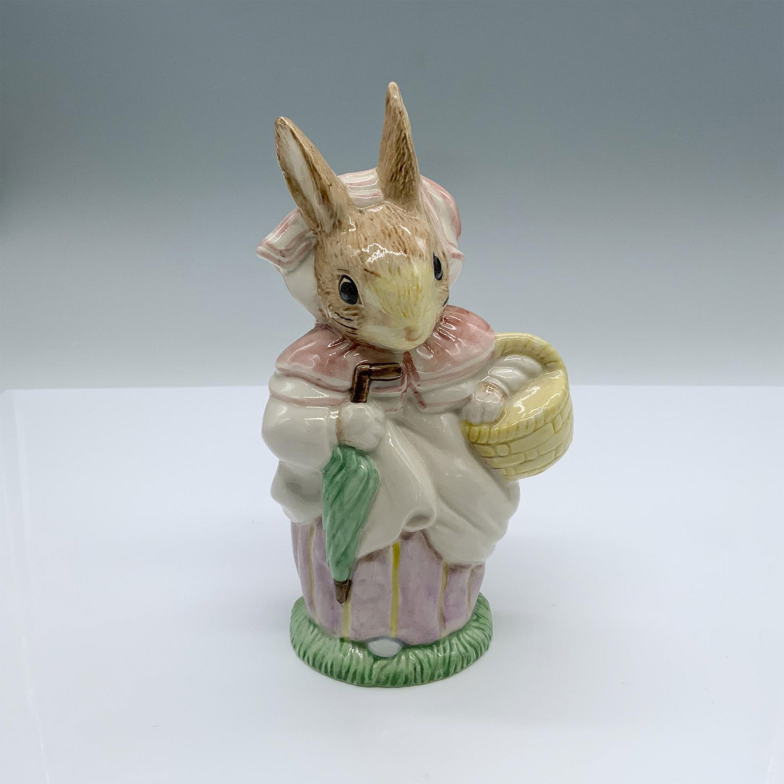 Royal Albert Beatrix Potter Figurine, Mrs. Rabbit (1 of 5)