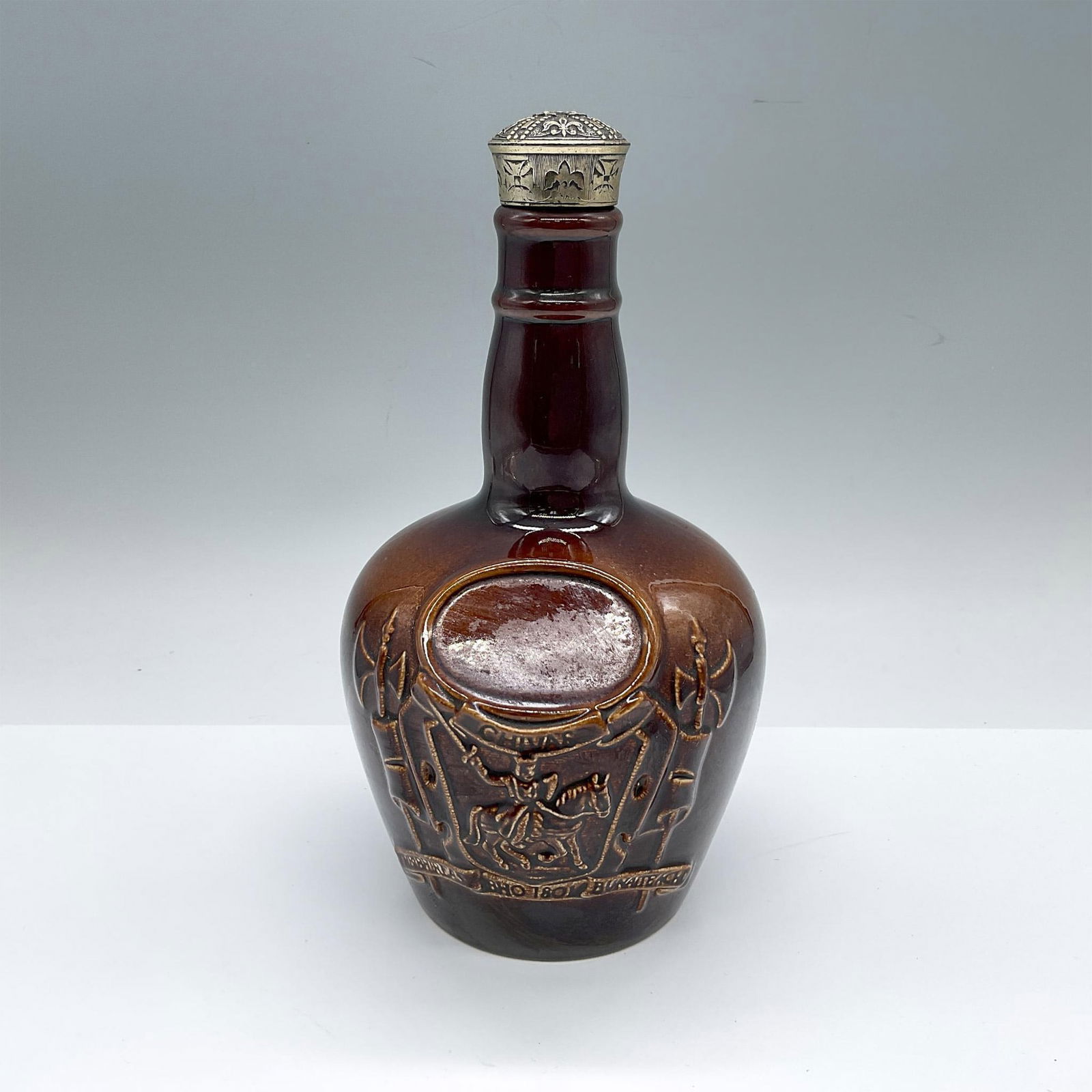 Royal Doulton Whiskey Bottle Container with Stopper, Chivas (1 of 4)