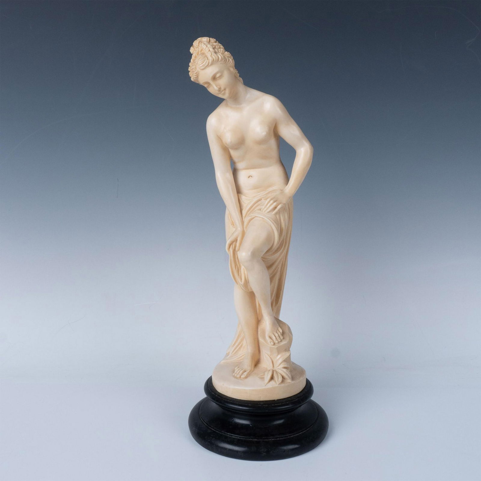 Gino Ruggeri (Italian) Resin Sculpture, Venus At The Bath (1 of 5)