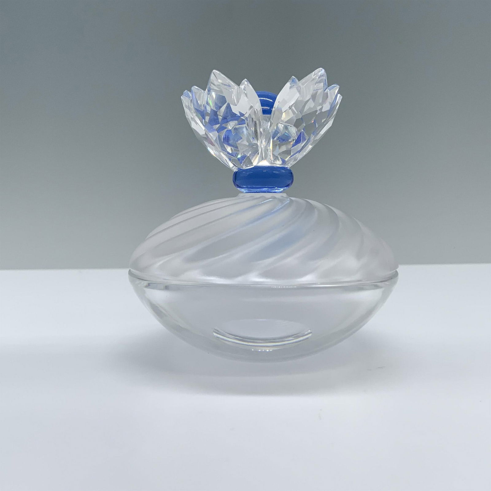 Swarovski Crystal Jewelry Box, Blue Flower (1 of 4)