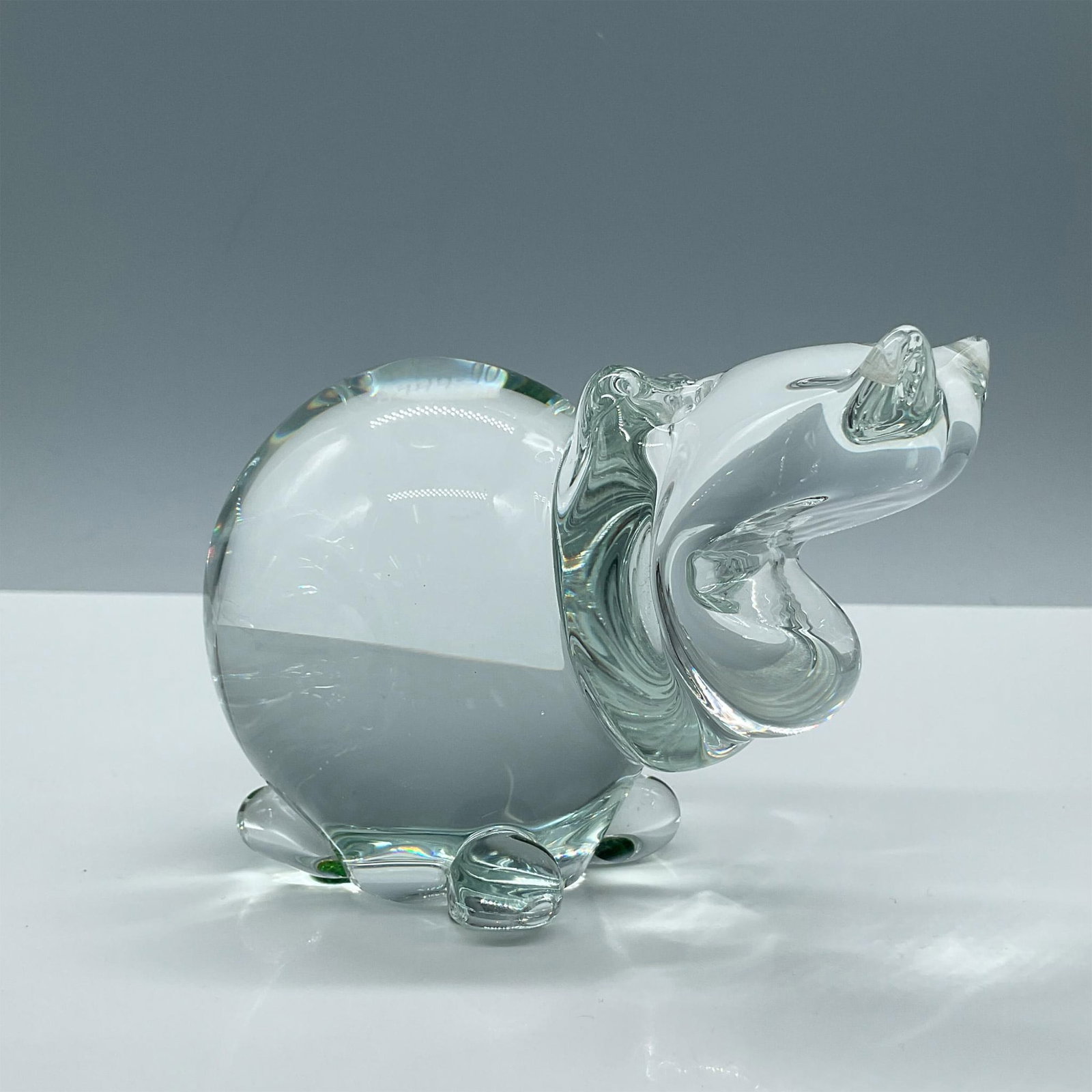 Ronneby Art Glass Crystal Figurine, Hippopotamus: Beautiful clear crystal figure. Combining the Scandinavian minimalist aesthetic with the intricate Venetian glass working techniques. Marked on base FM Ronneby Sweden B749.90. Issued: 20th century Dim