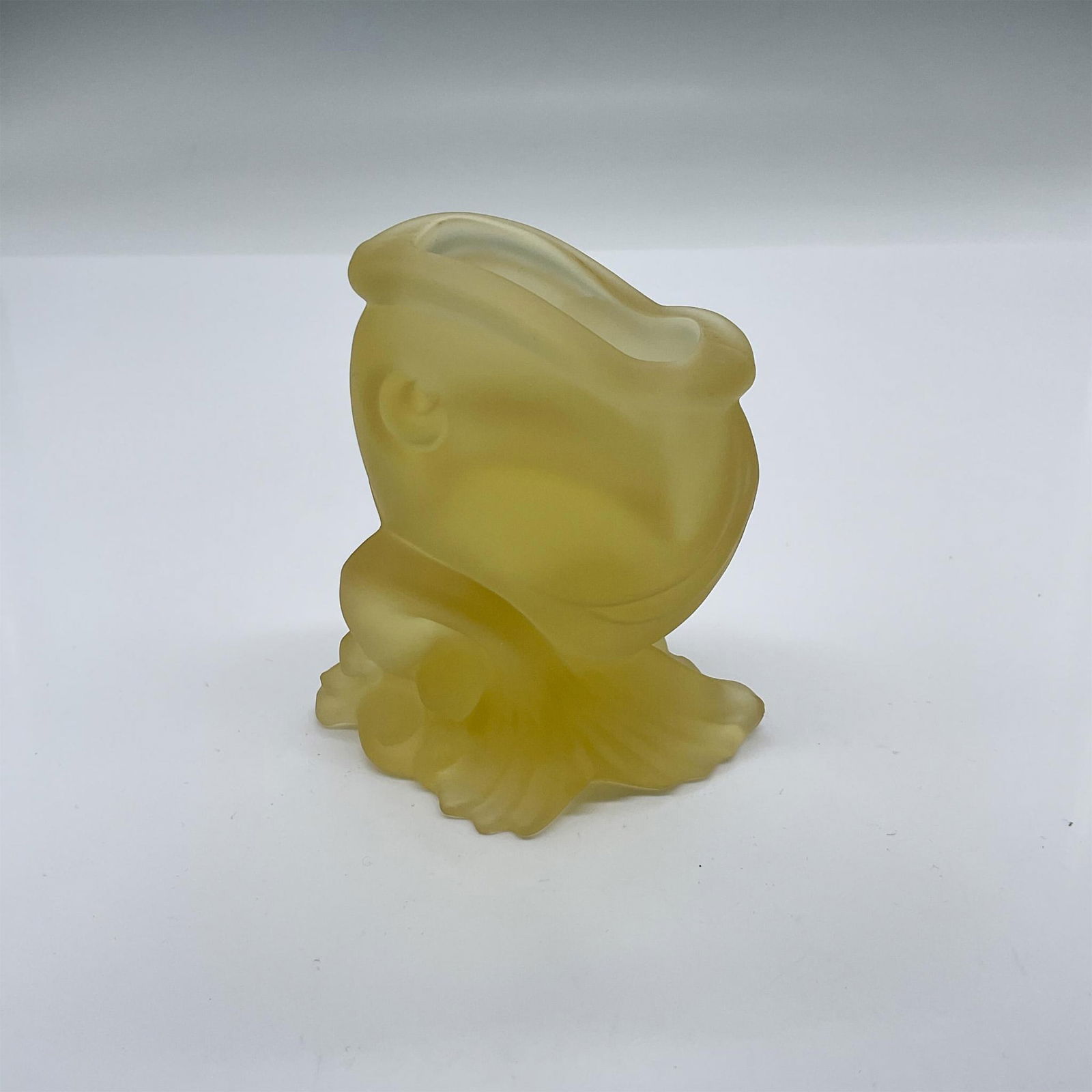 Heisey By Imperial Frosted Yellow Glass Fish Match Holder (1 of 5)