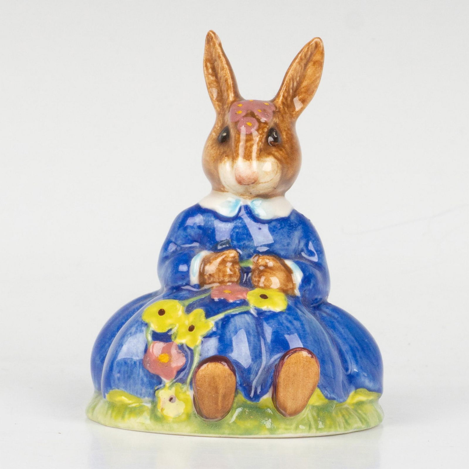 Daisie Spring Time DB7 - Royal Doulton Bunnykins (1 of 3)