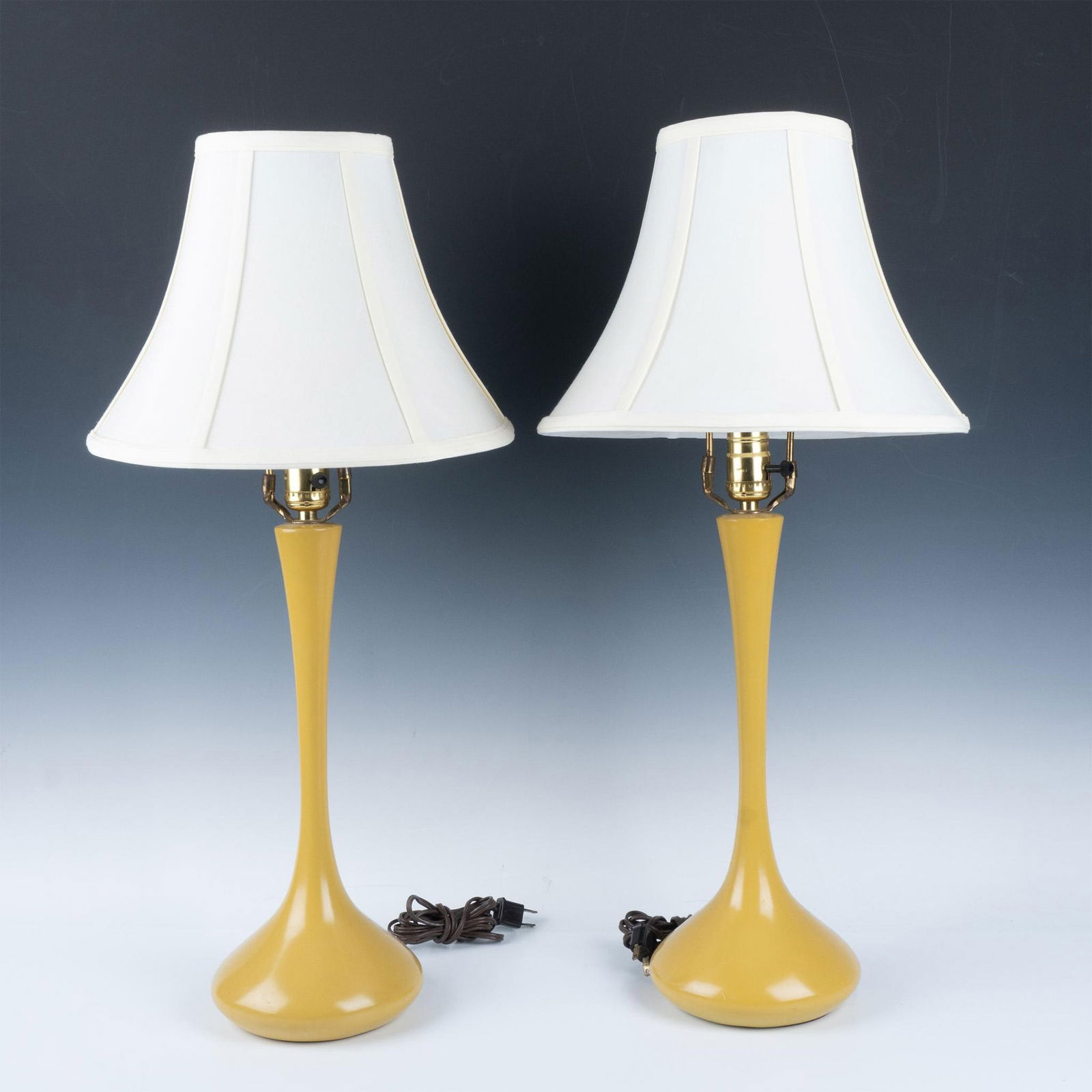 Pair of MCM Enameled Metal Table Lamps (1 of 5)