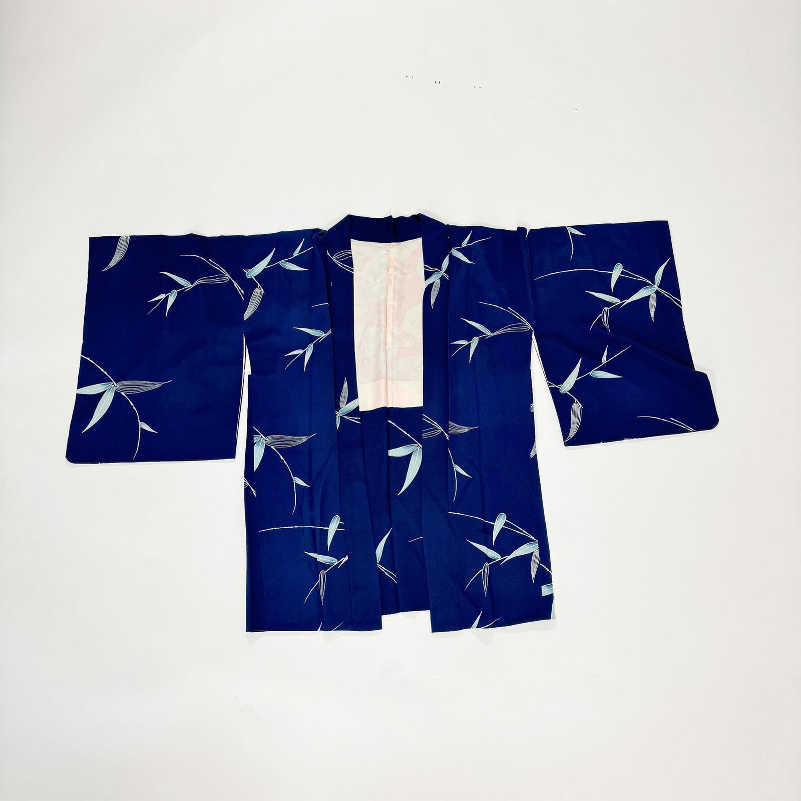Vintage Japanese Navy Short Kimono Robe with Bamboo Design (1 of 6)