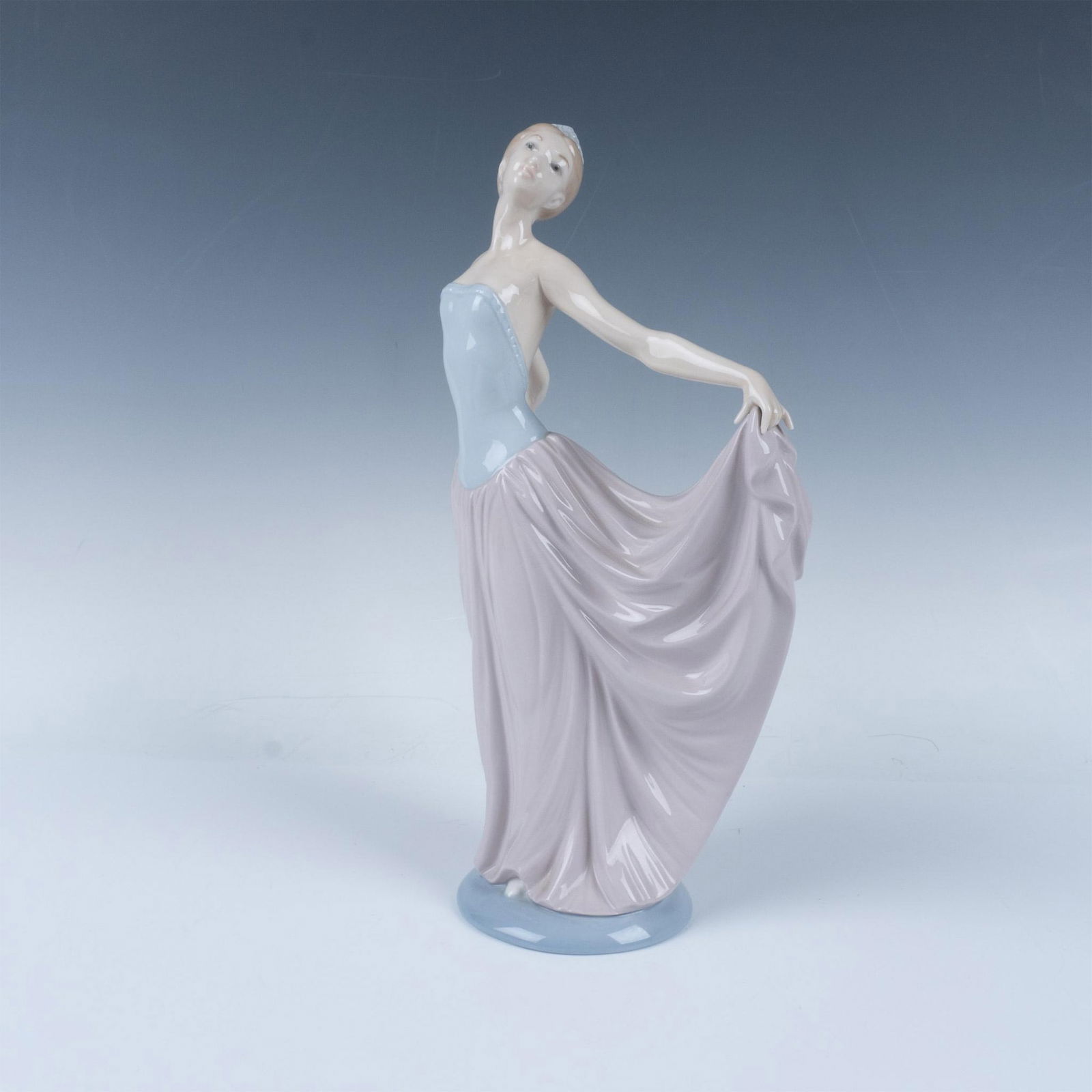 Dancer 1005050 - Lladro Porcelain Figure (1 of 5)