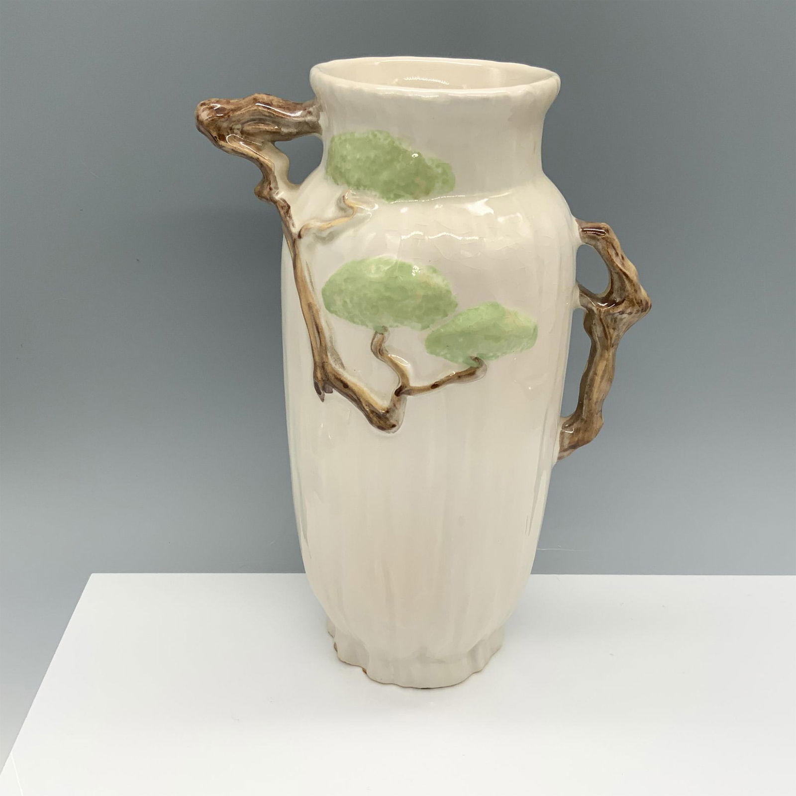 Roseville White Ming Tree Vase (1 of 4)