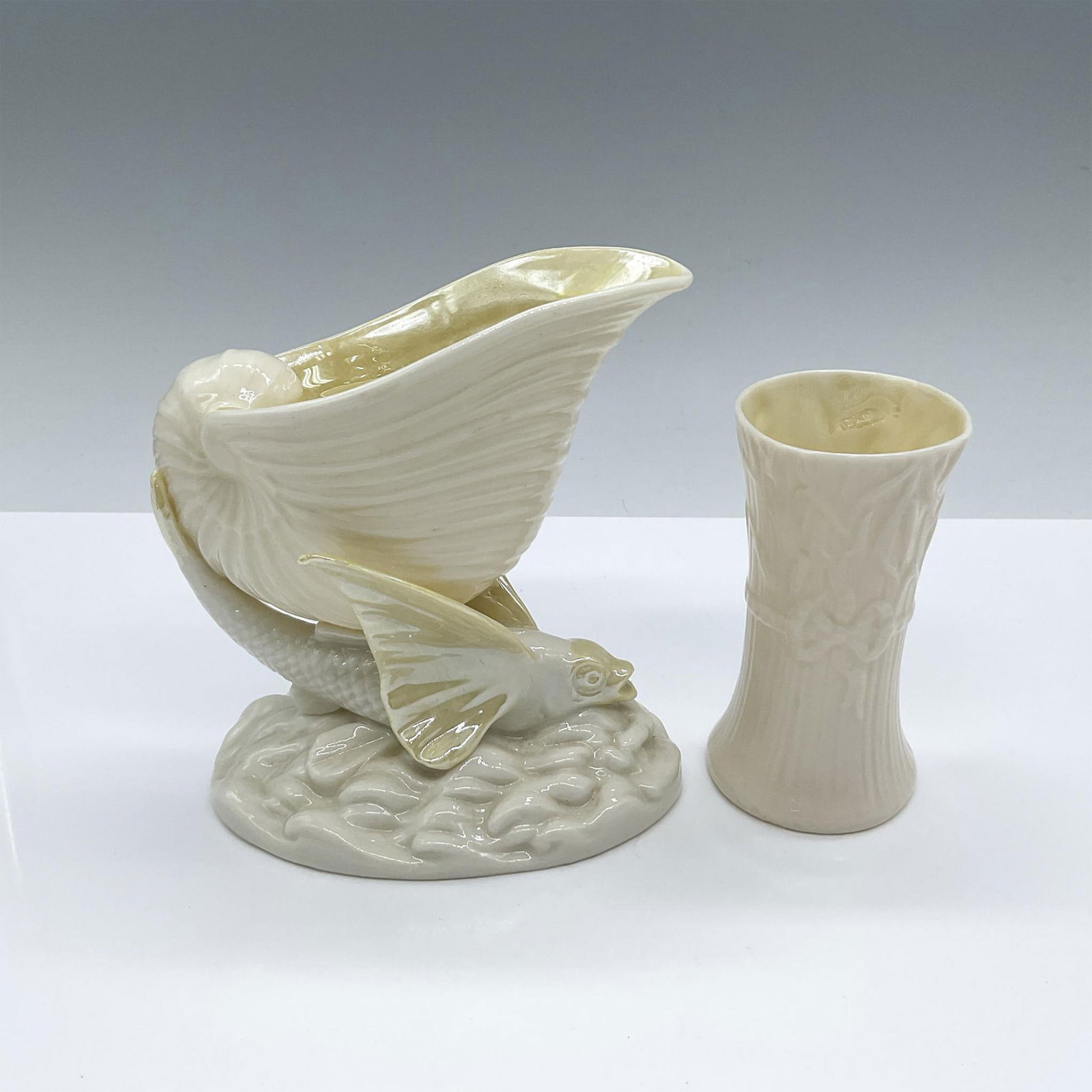 2pc Belleek Pottery (1 of 3)