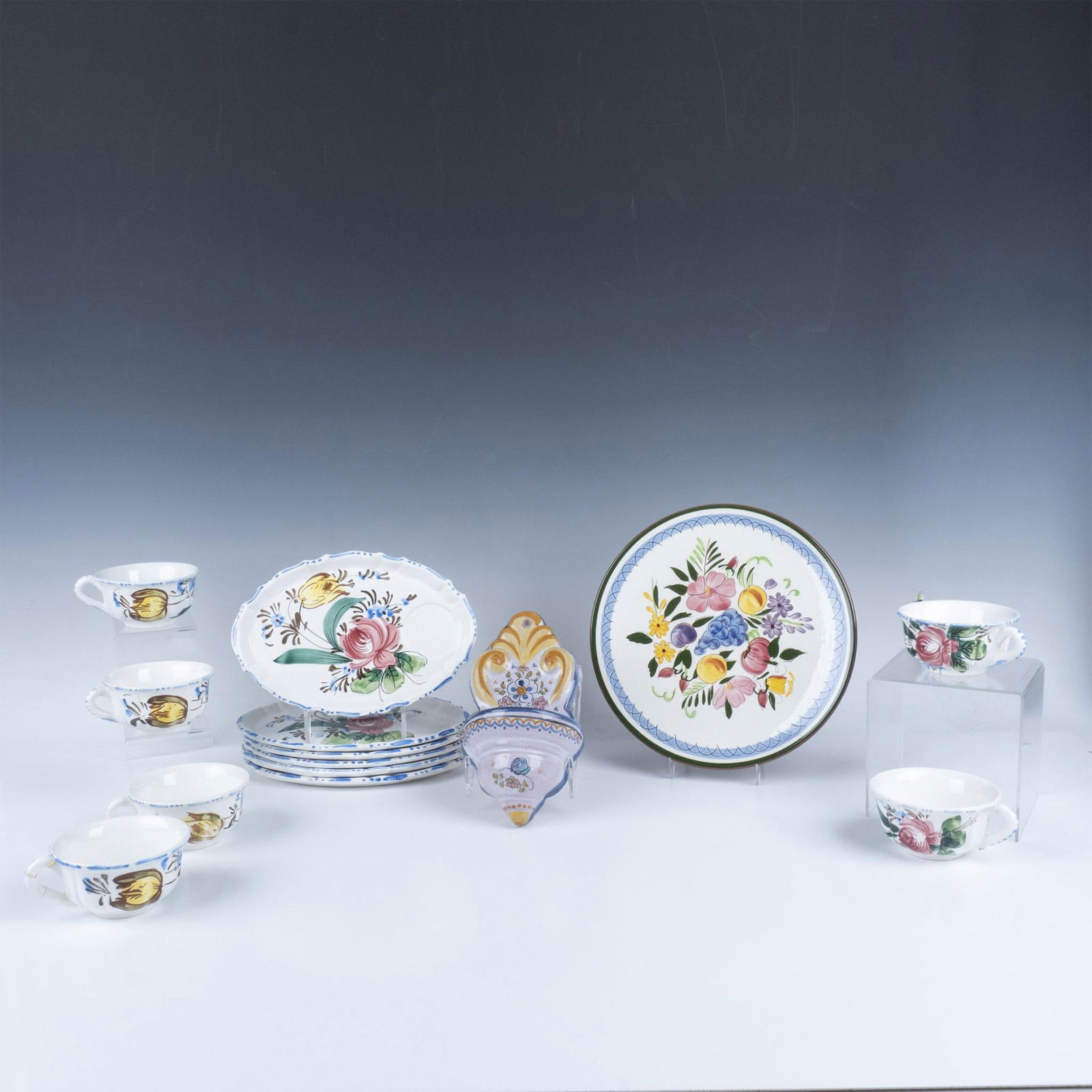 8pc Tea Cups, Plate, and Wall Vase, Majolica (1 of 11)