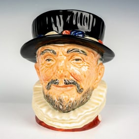 Beefeater ER D6206 - Large - Royal Doulton Character Jug