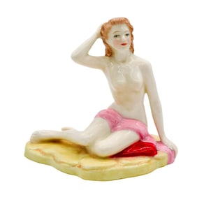 Summer's Darling HN4401 - Royal Doulton Figurine