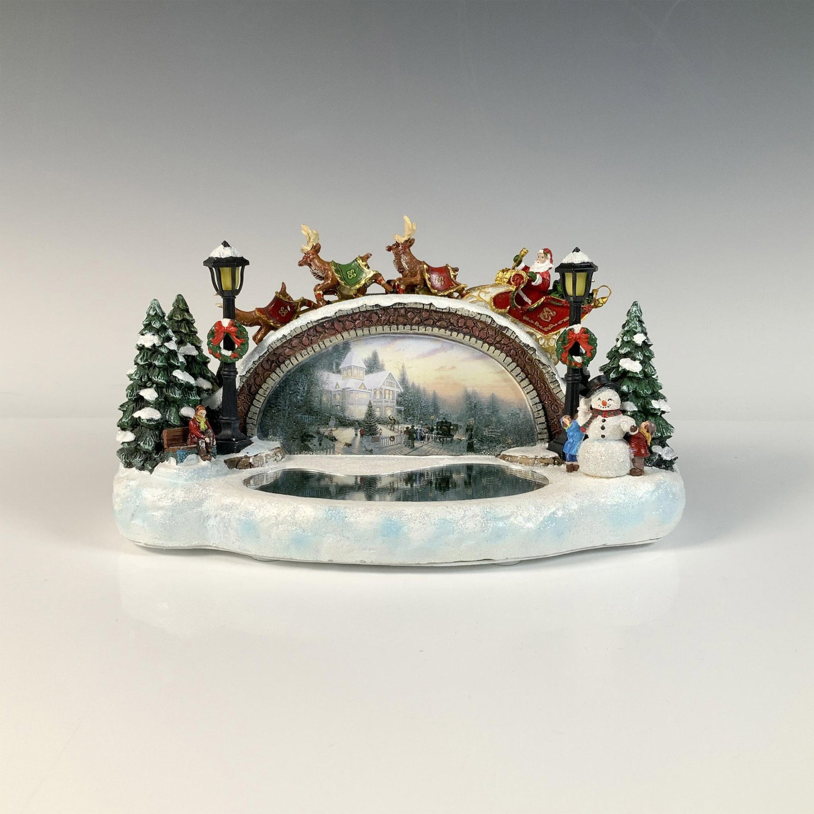 Thomas Kinkade Christmas Figurine, Light Up the Season (1 of 6)