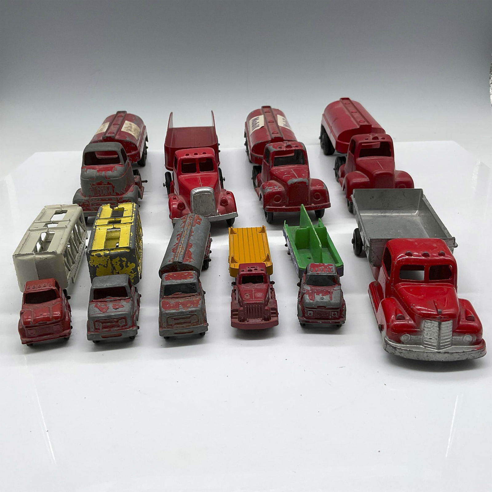 10pc Vintage Tootsie Toy Metal Work Truck Series (1 of 3)