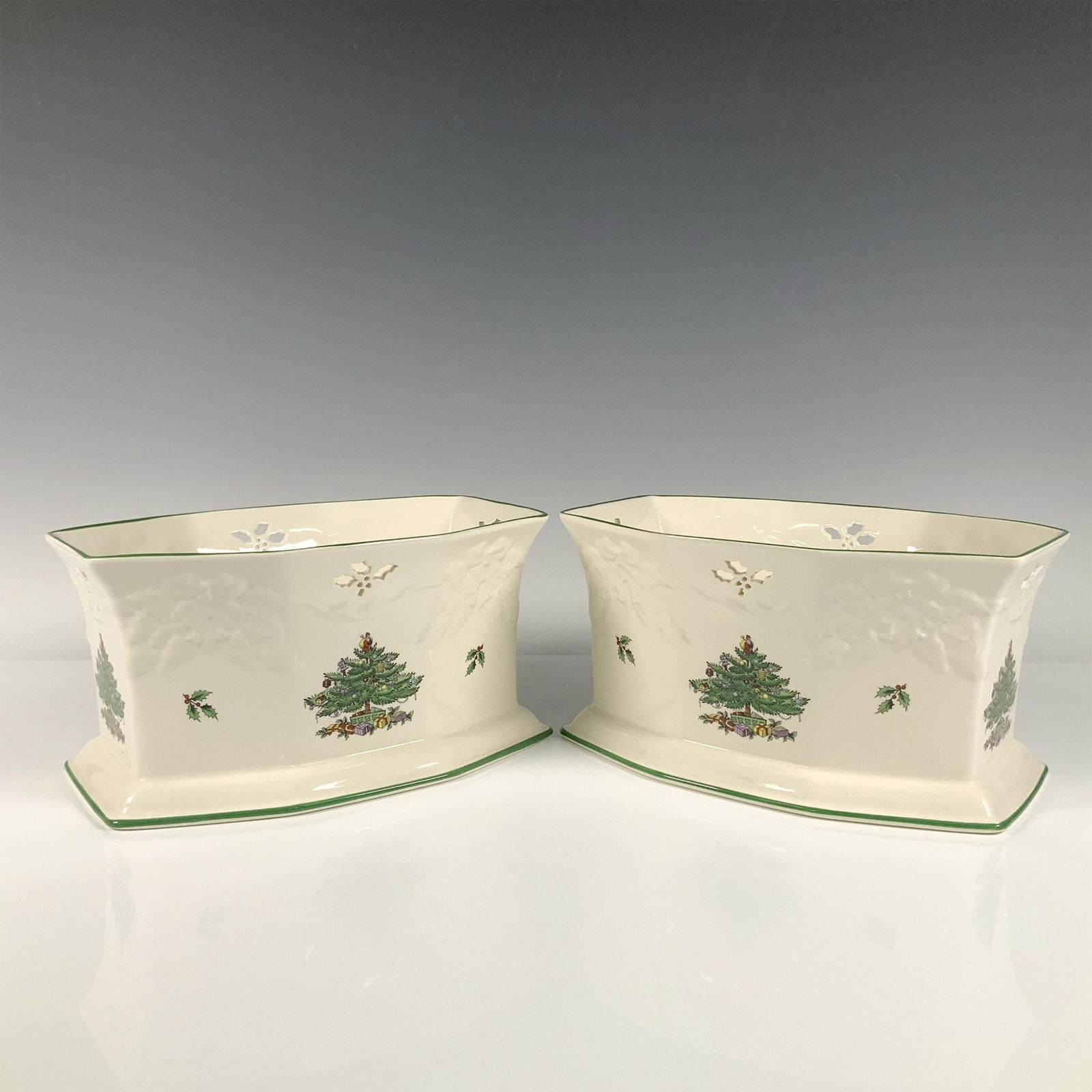 Pair of Spode Ceramic Jardinieres, Christmas Tree (1 of 6)