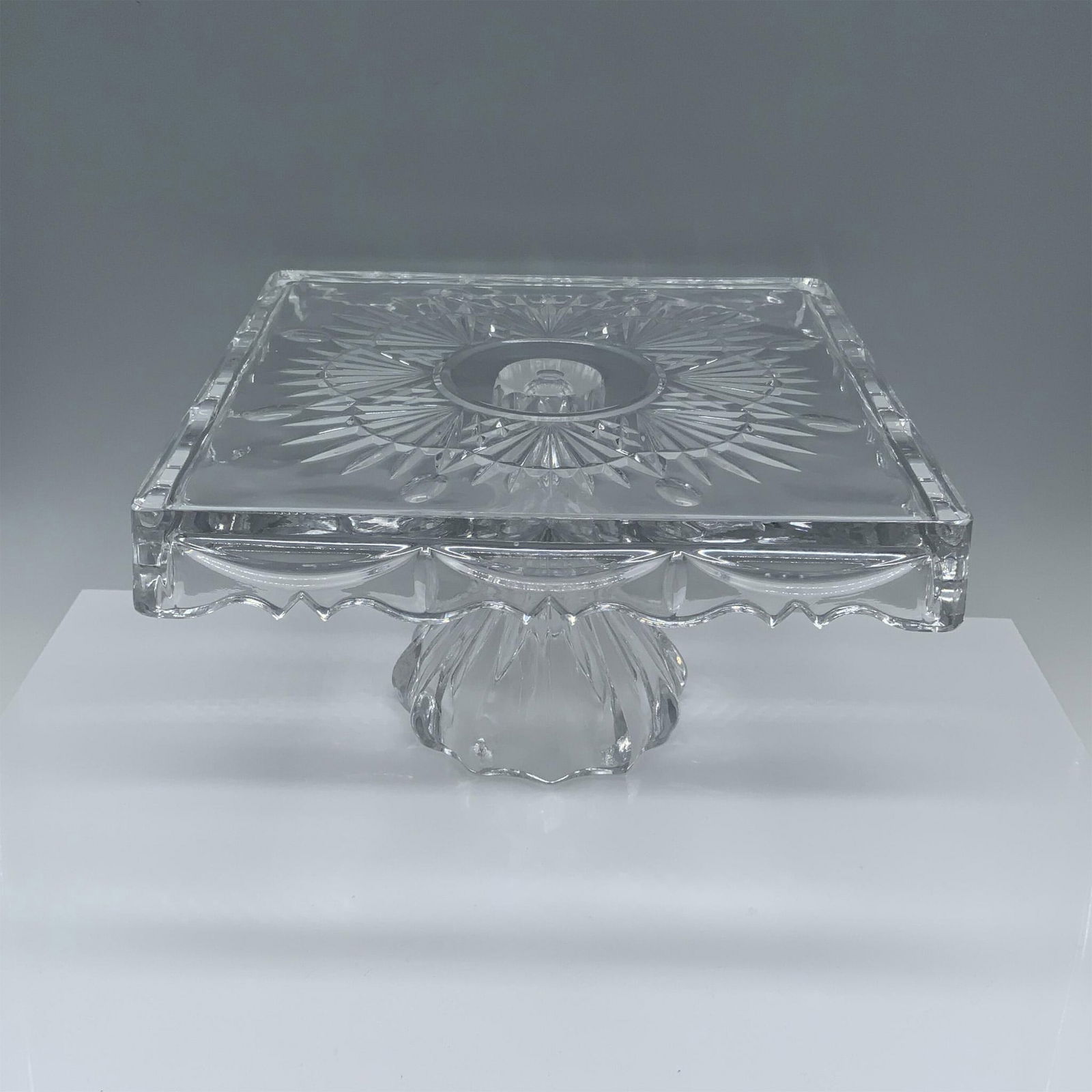 Glass Square Cake Stand with a Pedestal Base (1 of 4)
