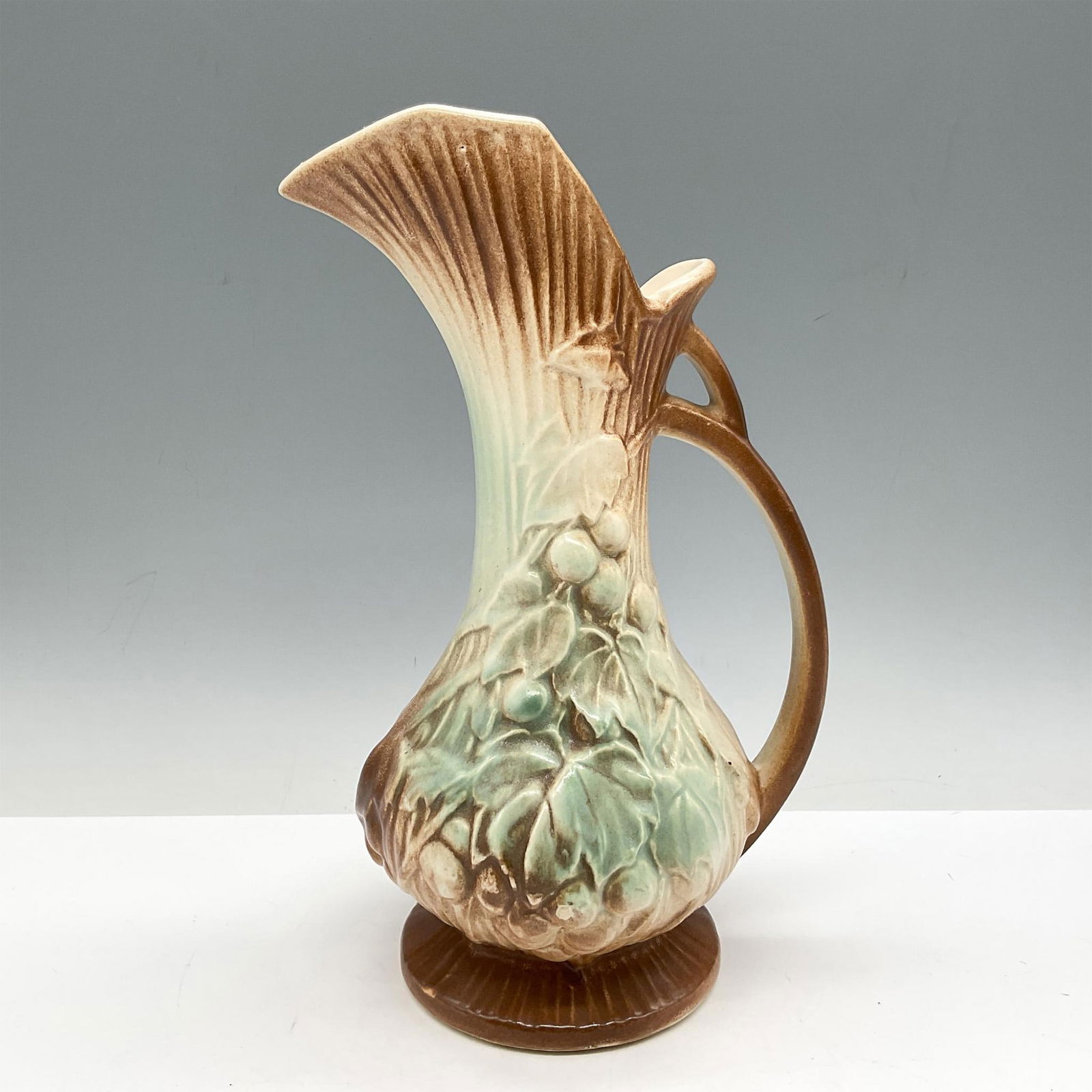 Vintage McCoy Ceramic Pottery, Ewer (1 of 4)
