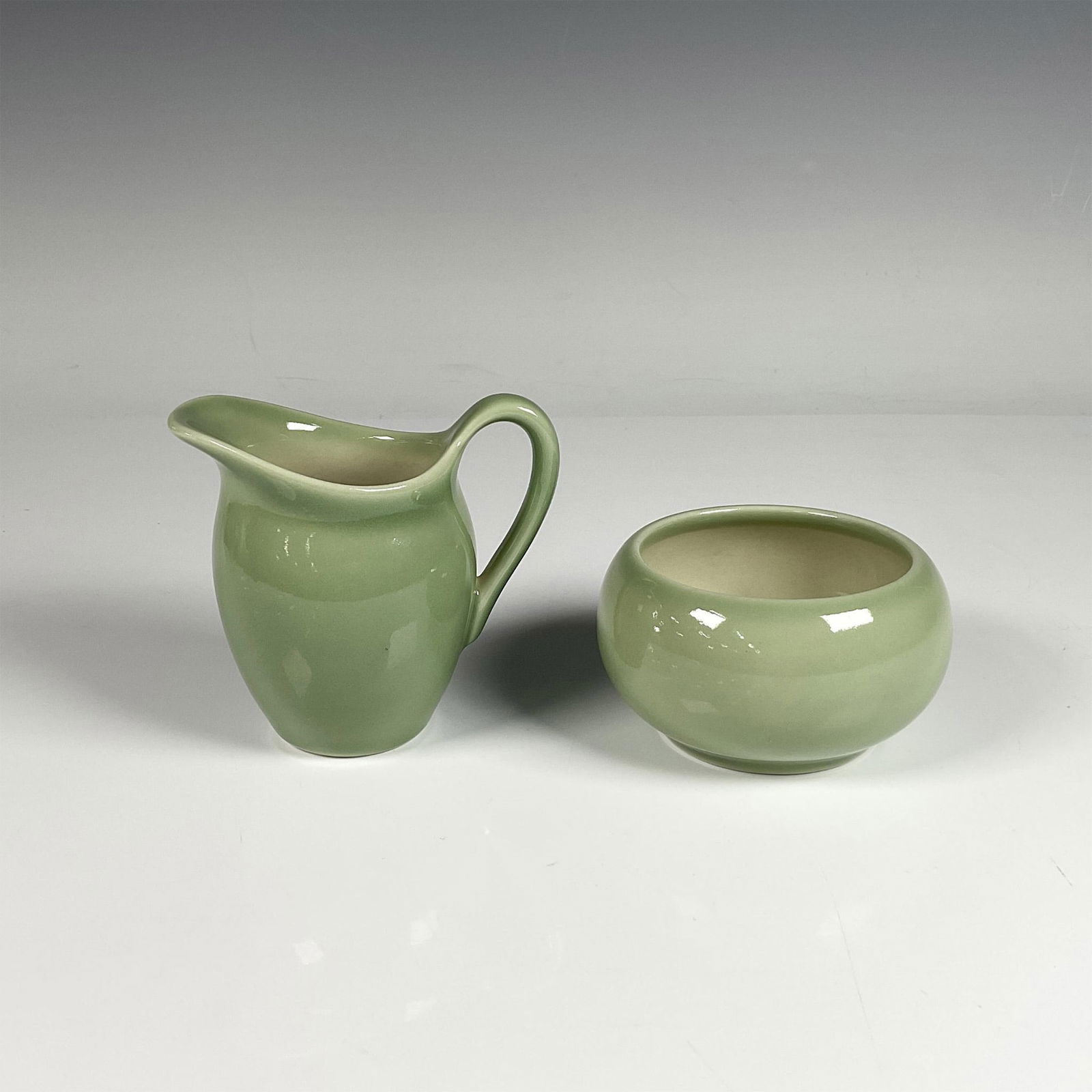 2pc Decorative Creamer and Sugar Bowl 547 (1 of 3)