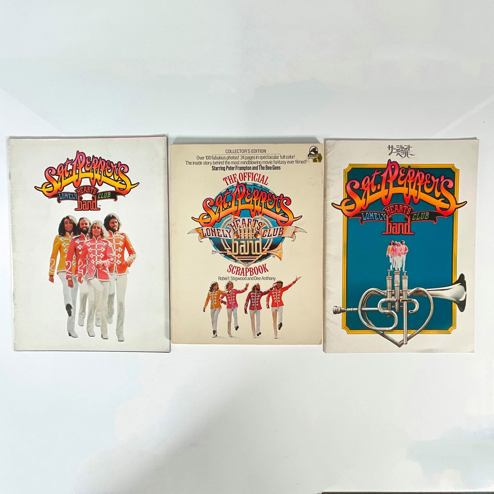 3pc Sgt Peppers Lonely Hearts Club Band Movie Books (1 of 2)