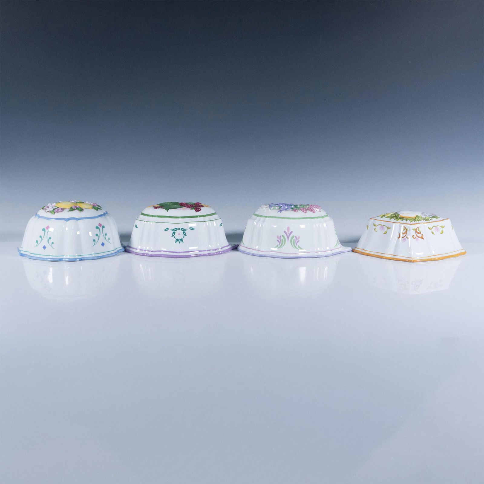 4pc Le Cordon Bleu by Franklin Mint, Decorative Food Molds (1 of 3)