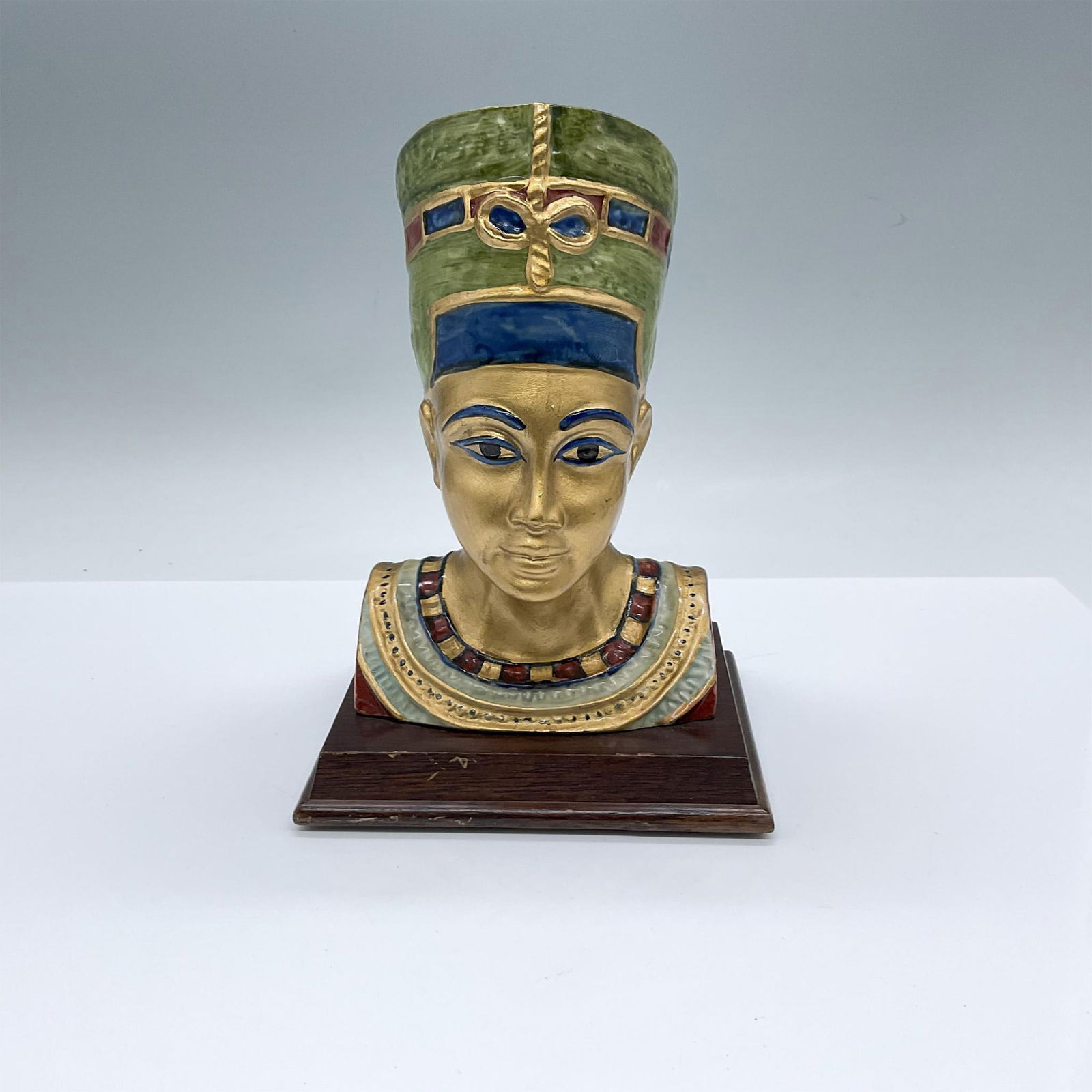 After Santini Pucci Historical Bust, Nefertiti (1 of 5)