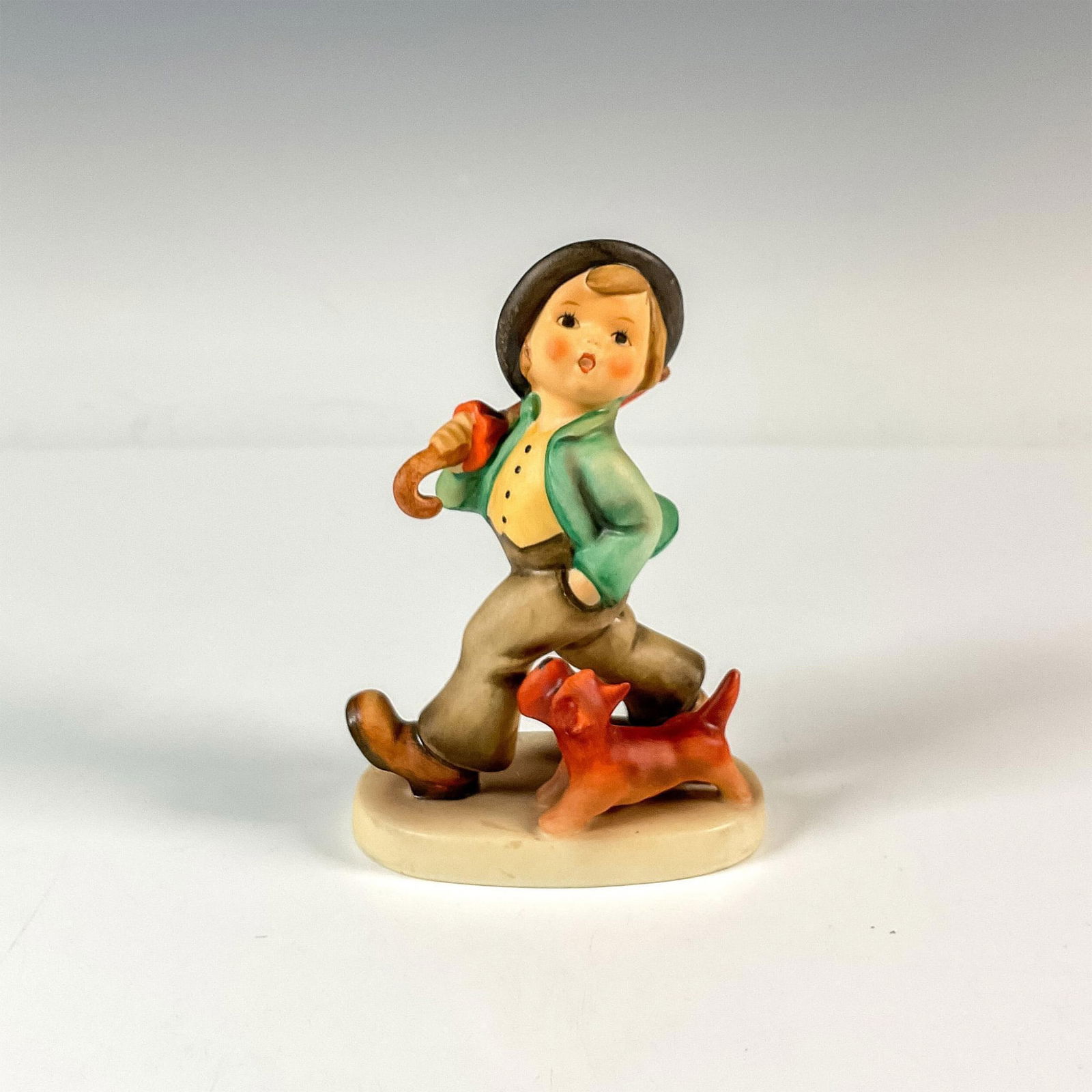 Goebel Hummel Porcelain Figurine, Strolling Along (1 of 4)