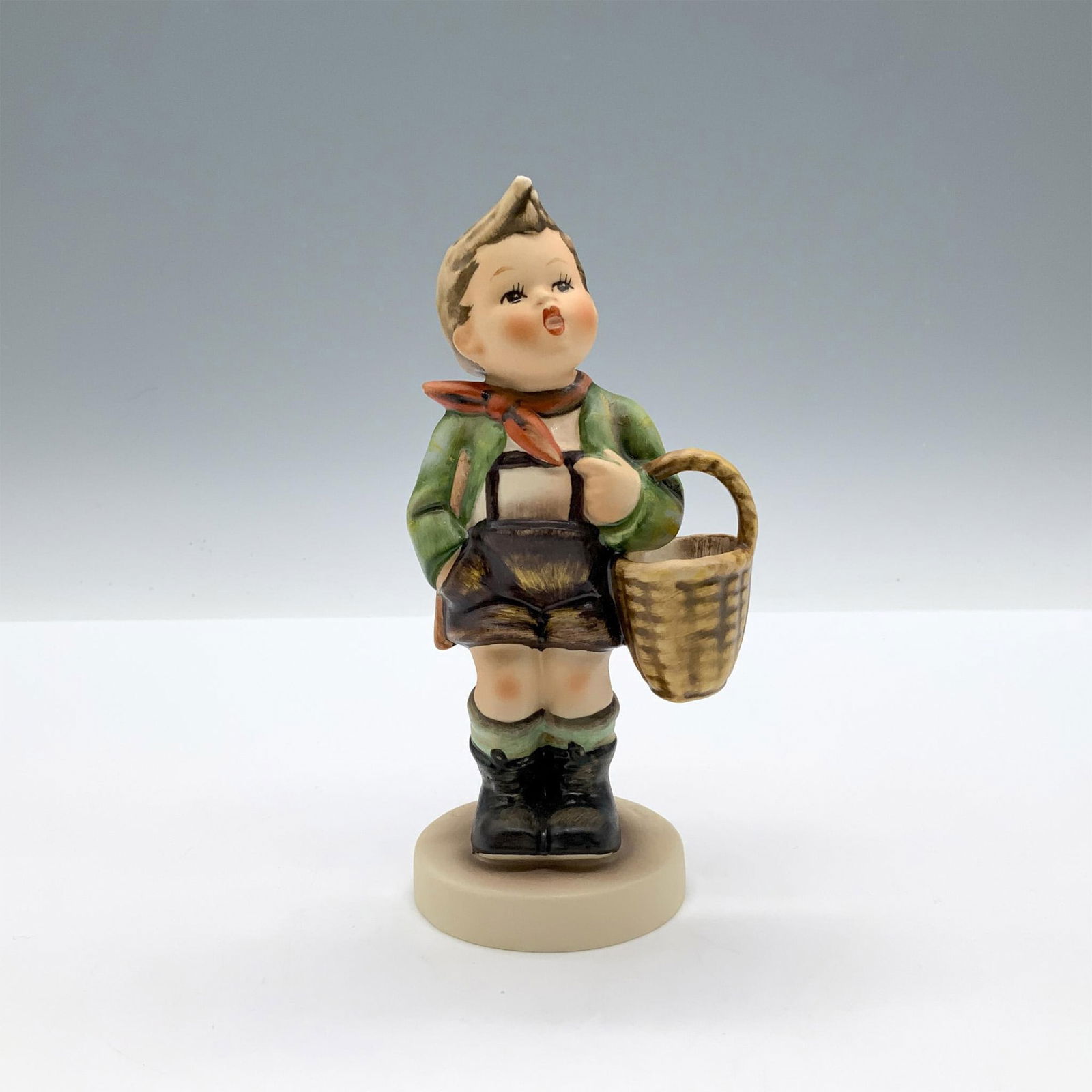 Goebel Hummel Porcelain Figurine, Village Boy HUM51 2/0 (1 of 3)