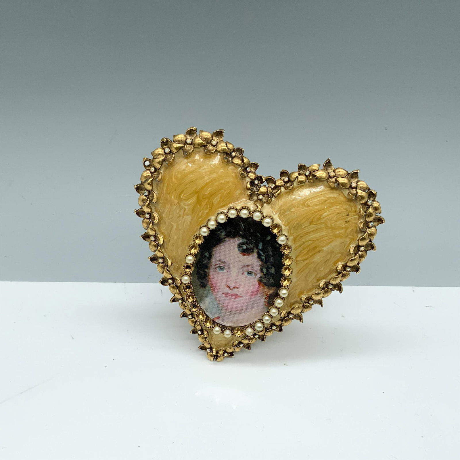 Jay Strongwater Heart Shape Picture Frame, Dominique (1 of 4)