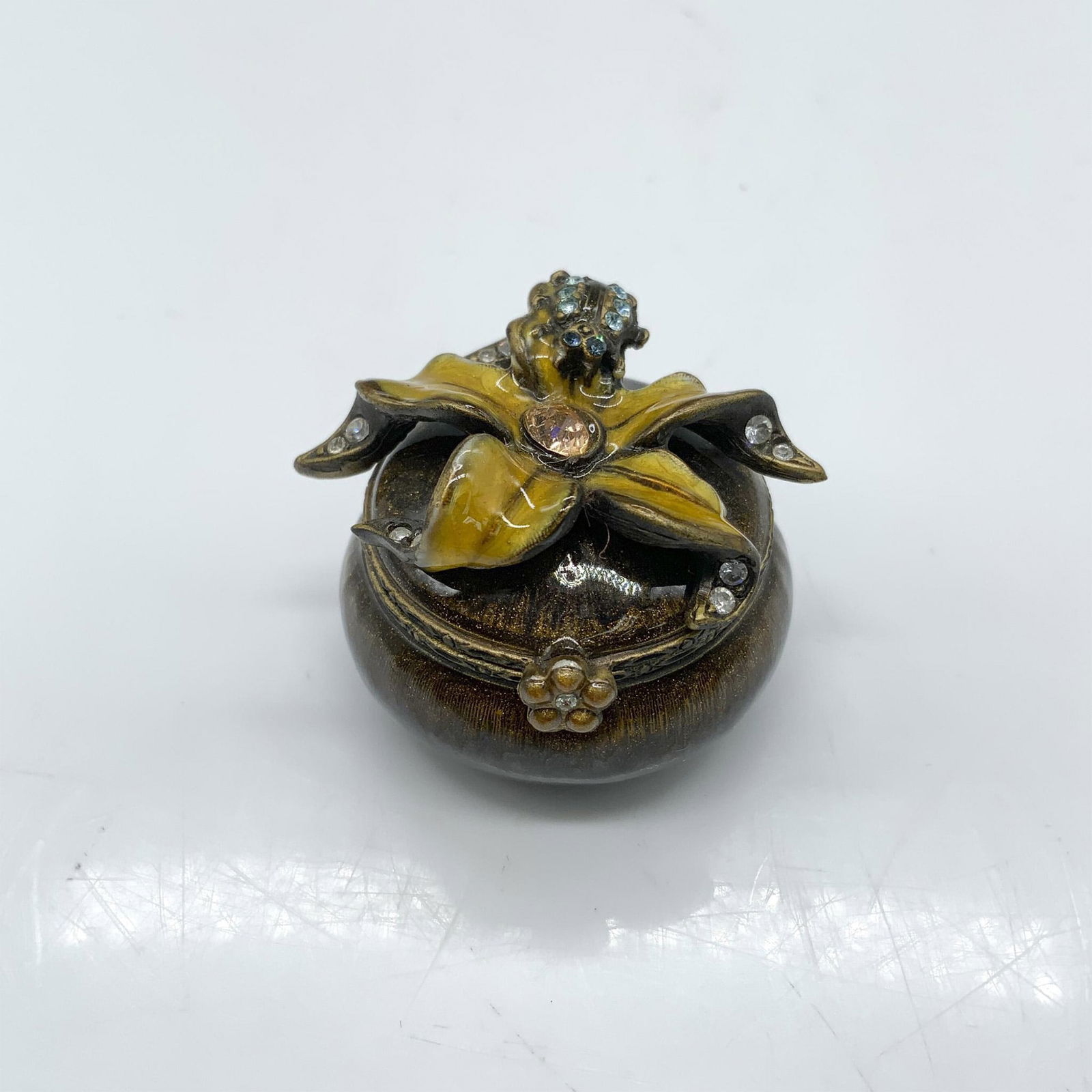 Jay Strongwater Pretty Flower Trinket Box (1 of 5)