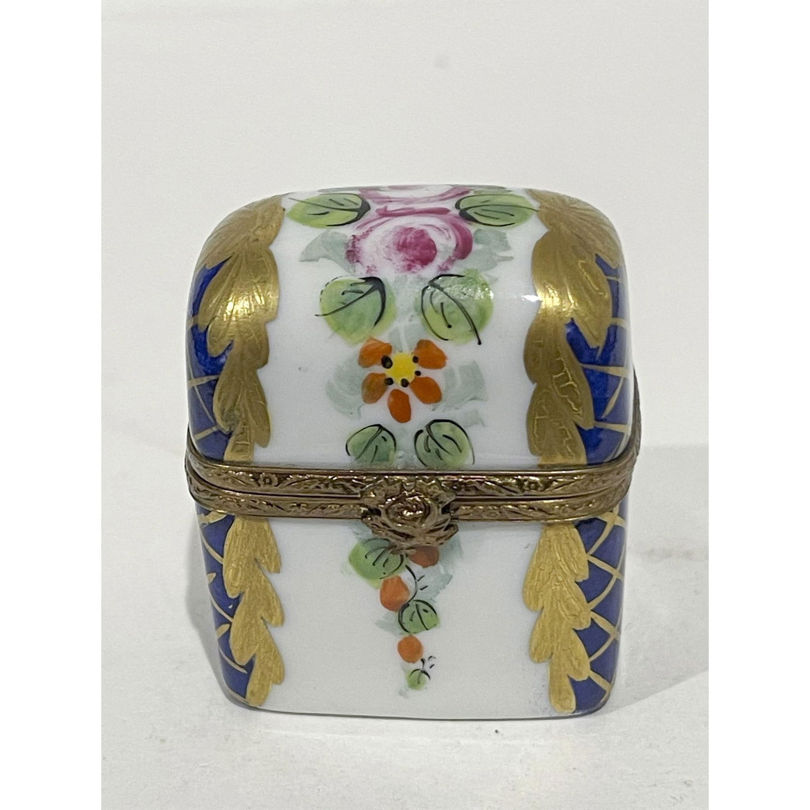 Limited Ed Limoges Keepsake with Perfume Bottles Numbered (1 of 6)
