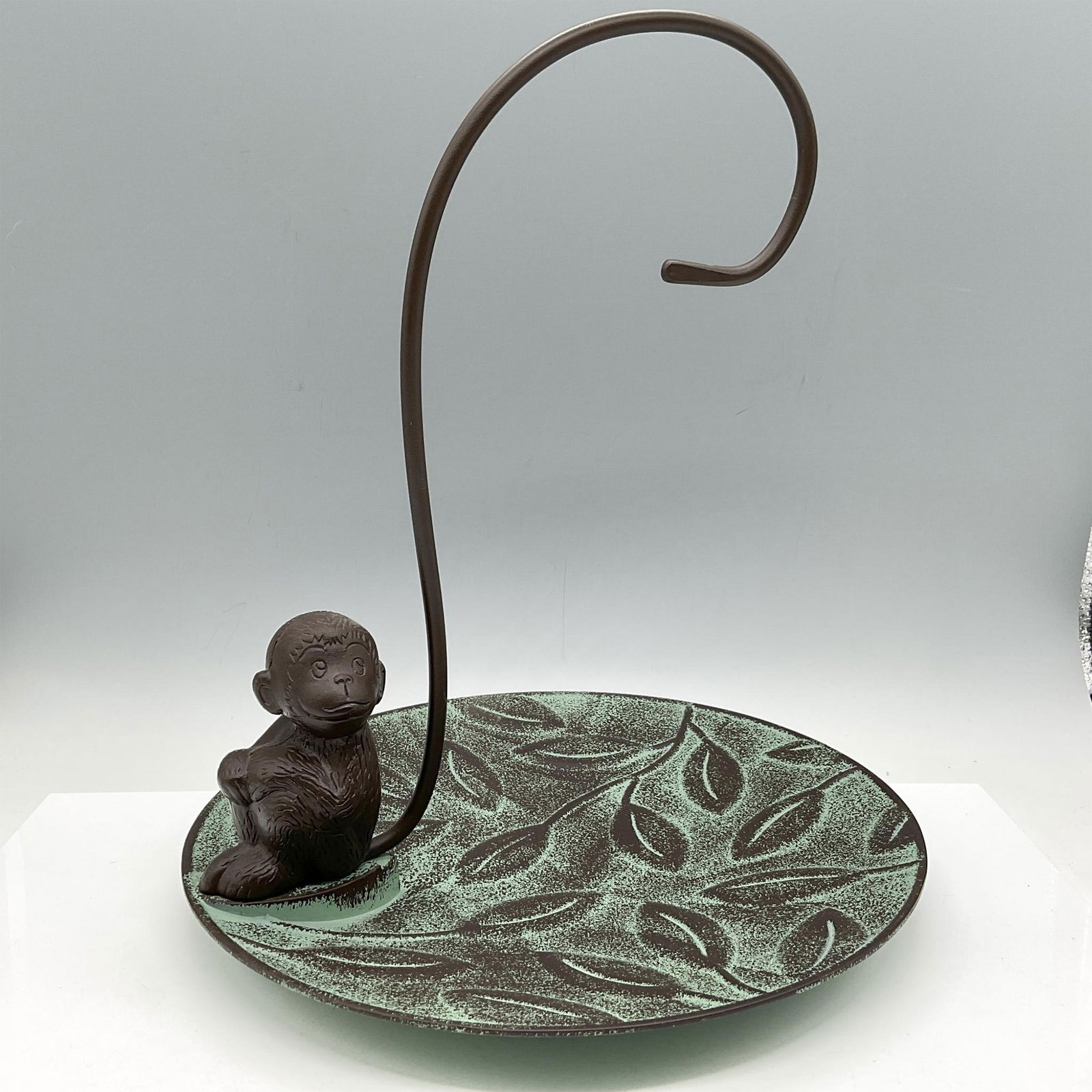 Decorative Metal Monkey Banana Holder & Tray (1 of 4)