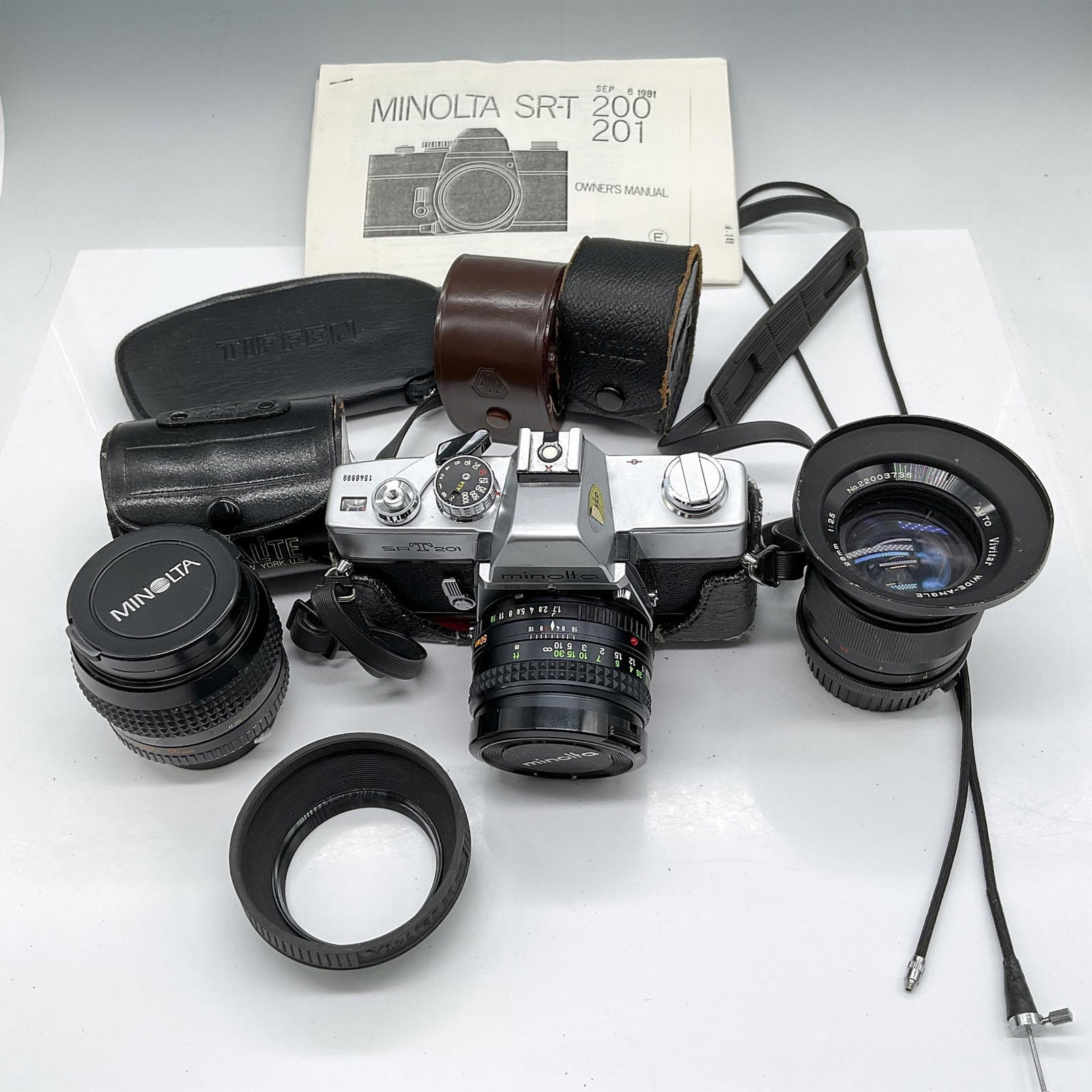 9pc Minolta SRT201 35mm Film Camera, Lenses + Accessories (1 of 2)