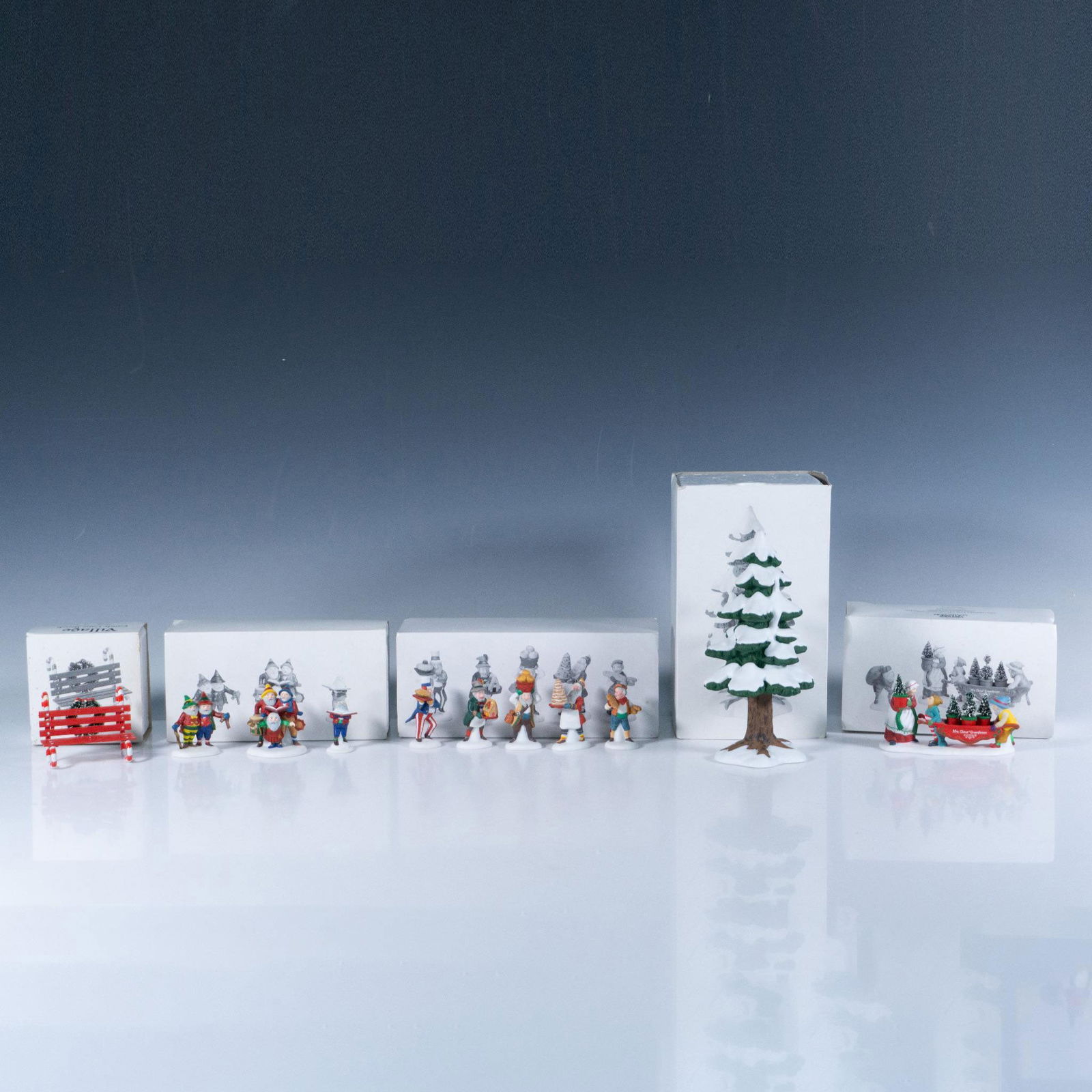 5pc Department 56 Heritage Village Figurines (1 of 5)