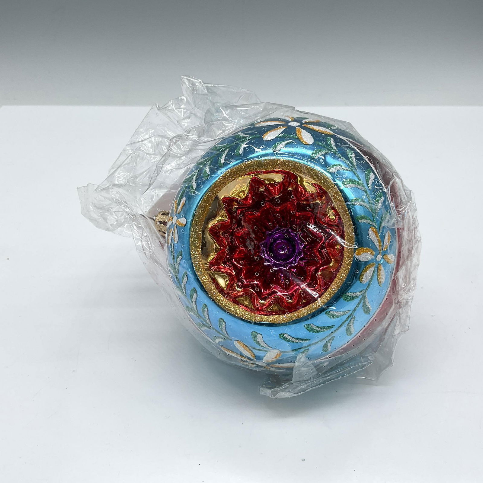 Christopher Radko Molded Glass Ornament, Whitley Collection (1 of 3)