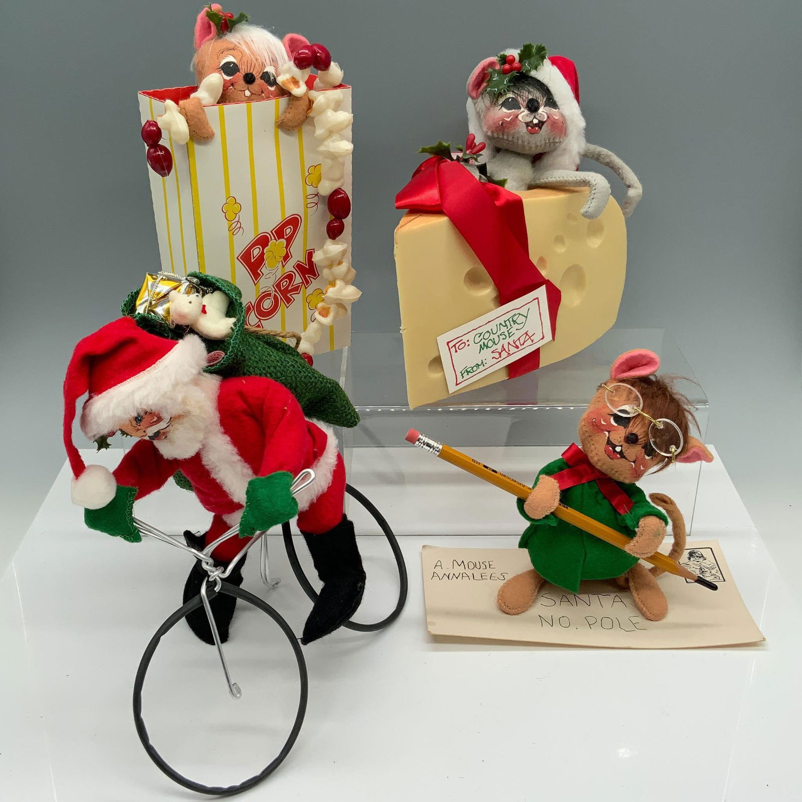 4pc Annalee Christmas Mice with Santa on a Bike Figures (1 of 5)