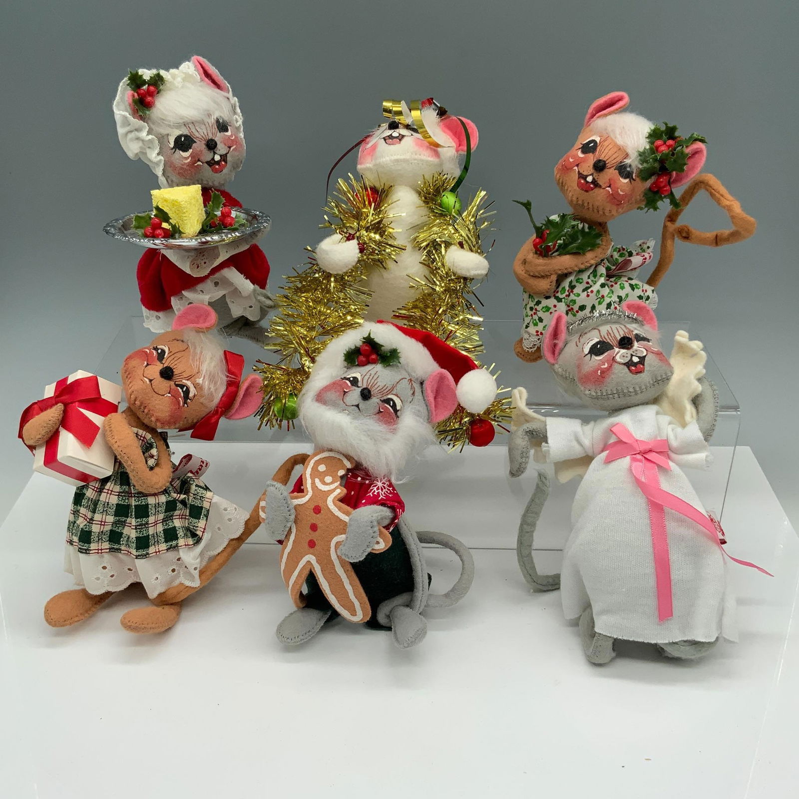 6pc Annalee Festive Christmas Mice Figures (1 of 5)