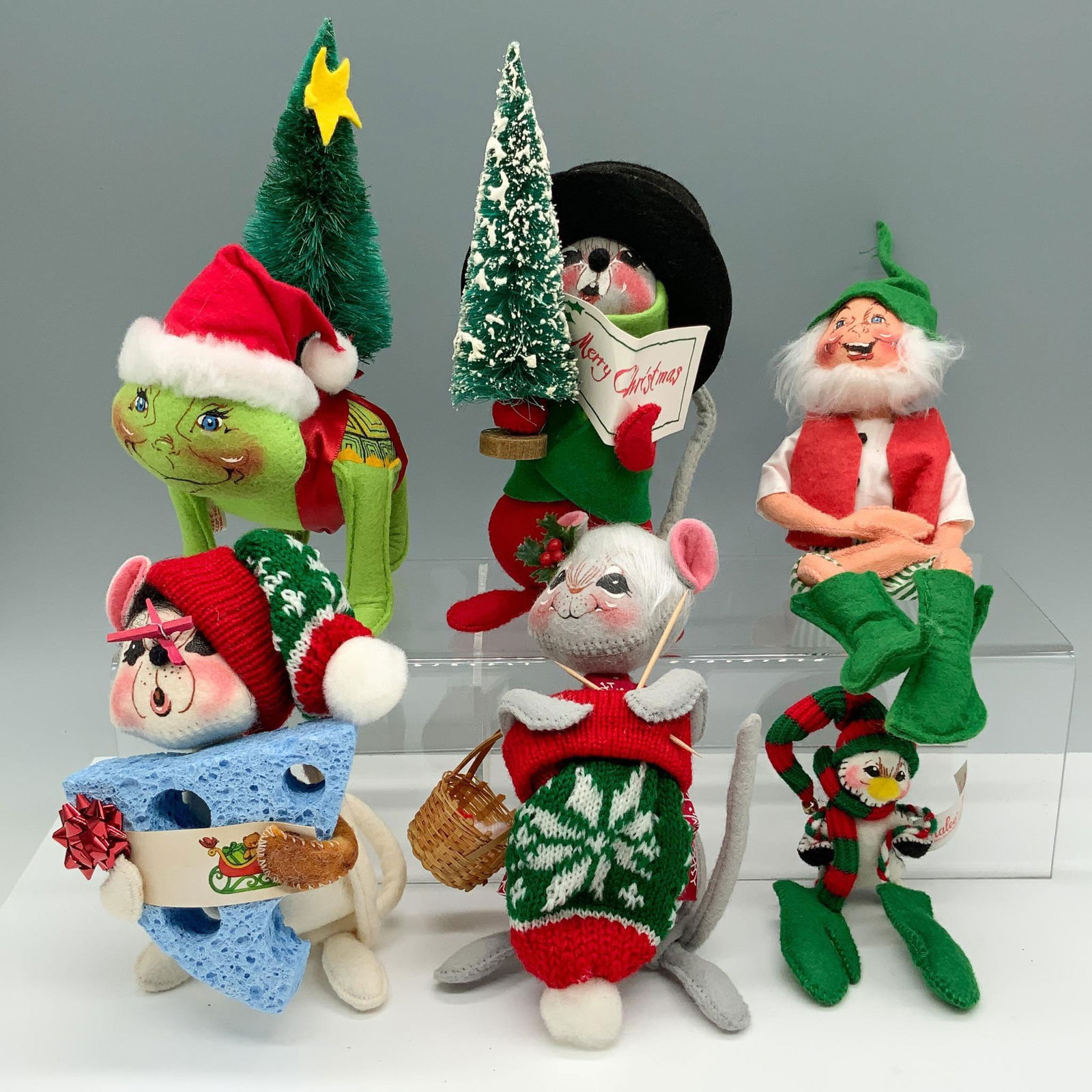 6pc Annalee Assorted Christmas Animals with an Elf (1 of 5)