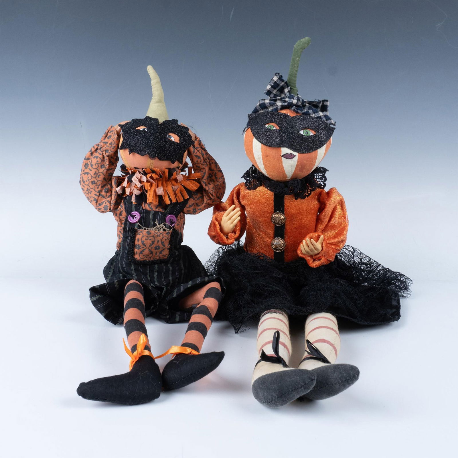 2pc Joe Spencer Masked Pumpkins (1 of 6)