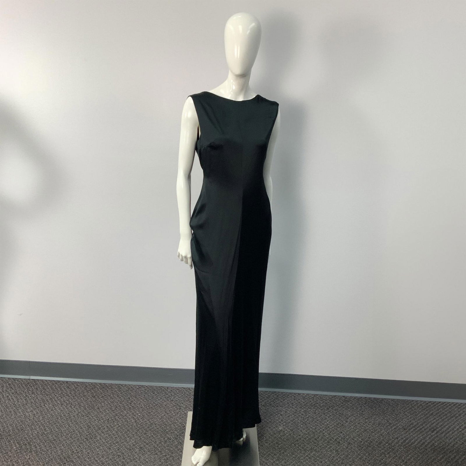 Oscar De la Renta Black Satin Evening Gown (1 of 6)