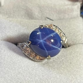 Stunning Star Sapphire, Diamonds and 14K Gold Ring
