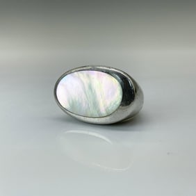 Sterling Silver Cocktail Ring with Mother of Pearl