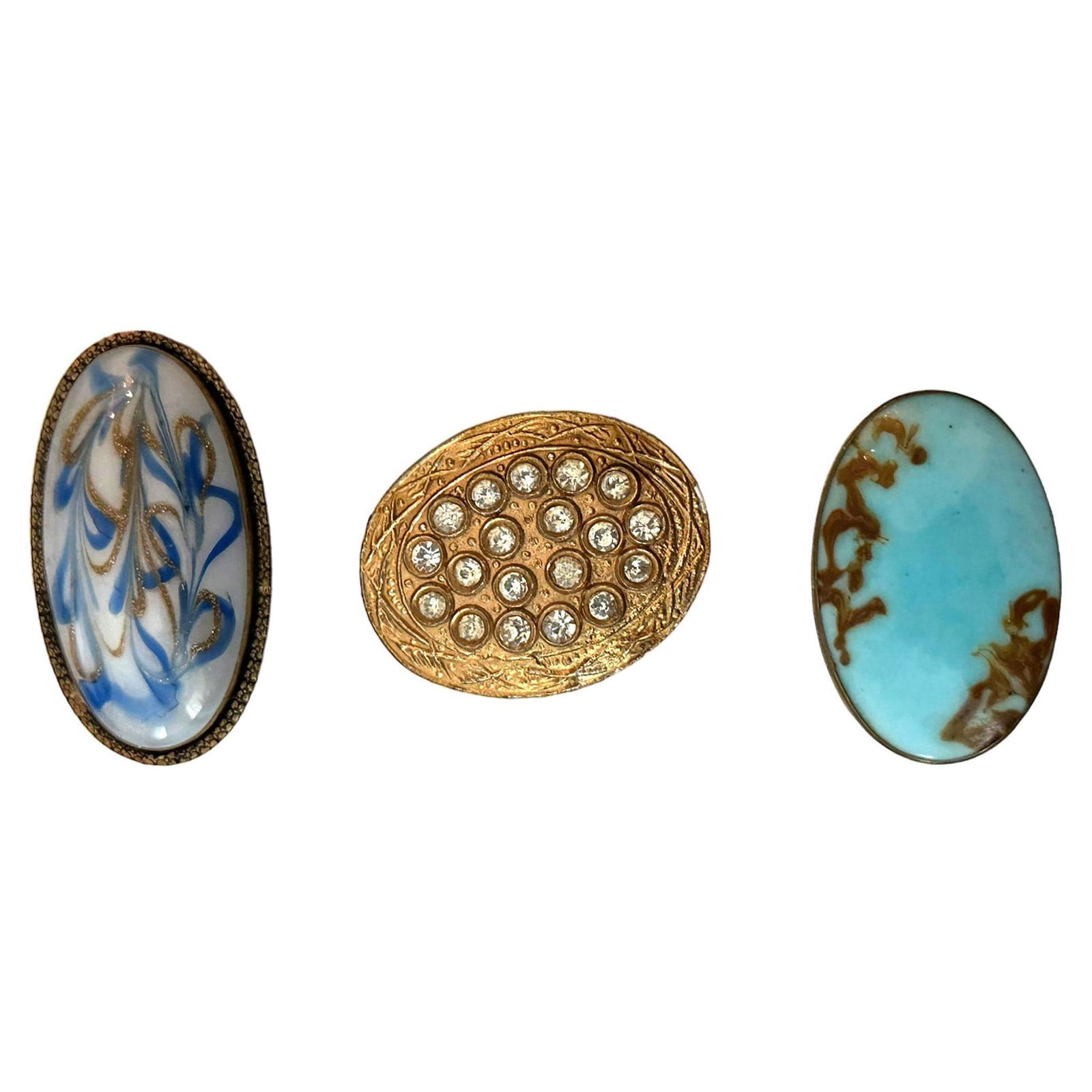 A small card of division 1 & 3 oval buttons (1 of 5)