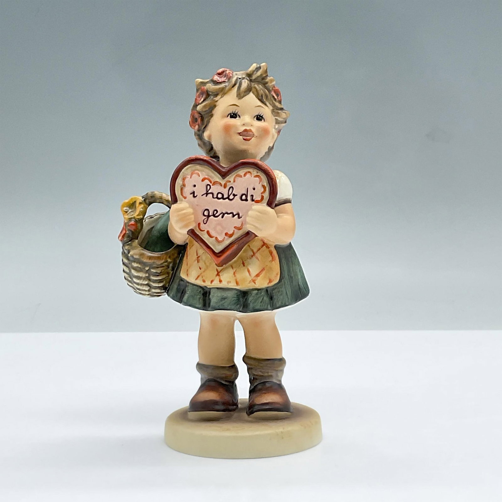 Goebel Hummel Porcelain Figurine, Valentine Gift 387 (1 of 4)