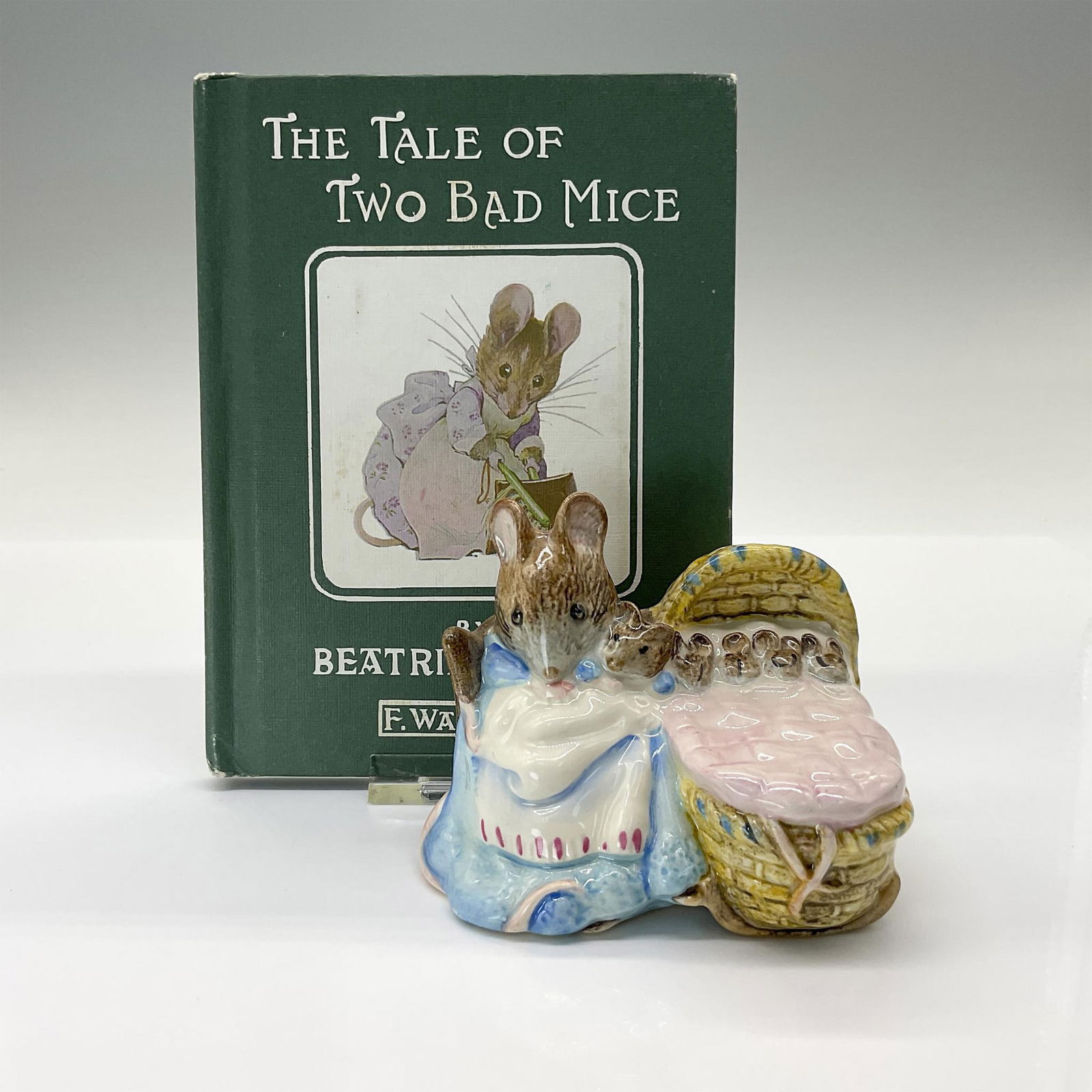 2pc Royal Albert Beatrix Potter Figurine & Two Bad Mice Book (1 of 4)