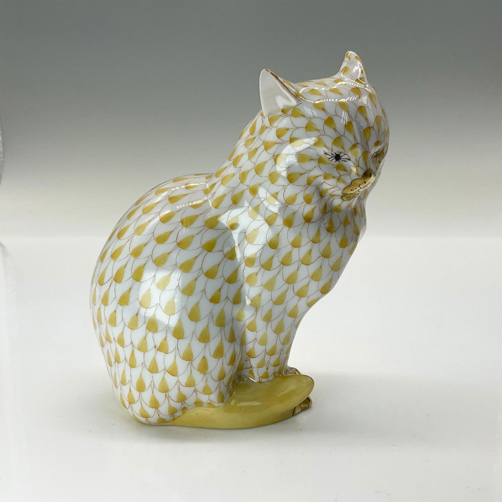 Herend Porcelain Figurine, Butterscotch Fishnet Cat (1 of 3)