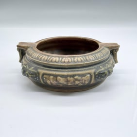 Roseville Pottery Ashtray, Florentine