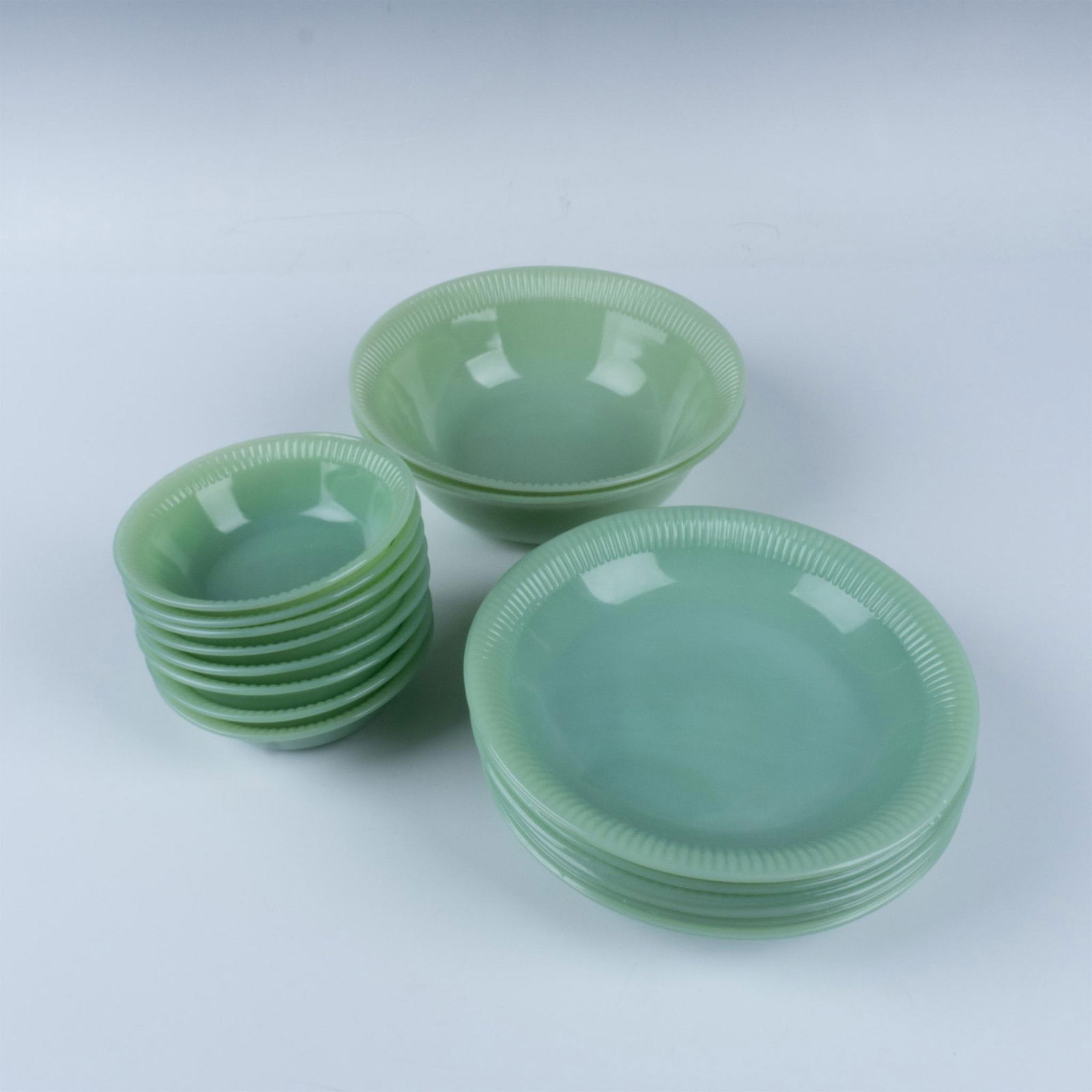 16pc Fire King Jadeite Bowls (1 of 9)